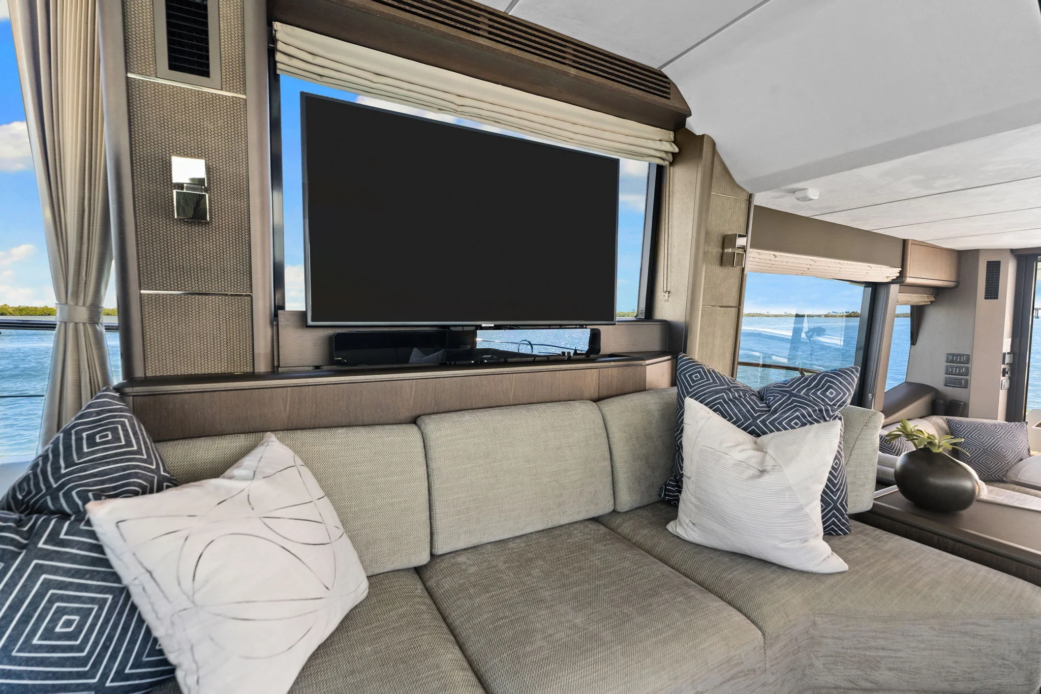 2020 Galeon 680 FLYBRIDGE Image Thumbnail #73