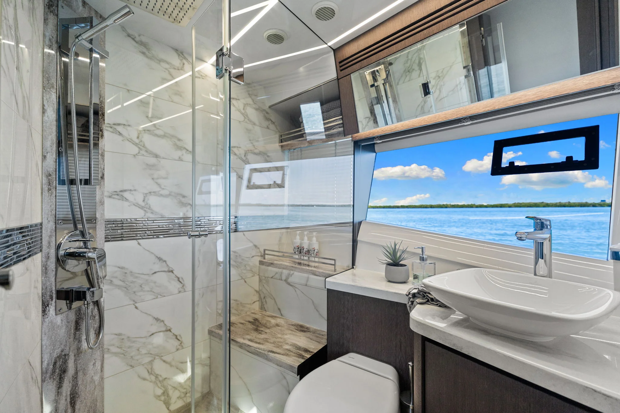 2020 Galeon 680 FLYBRIDGE Image Thumbnail #44