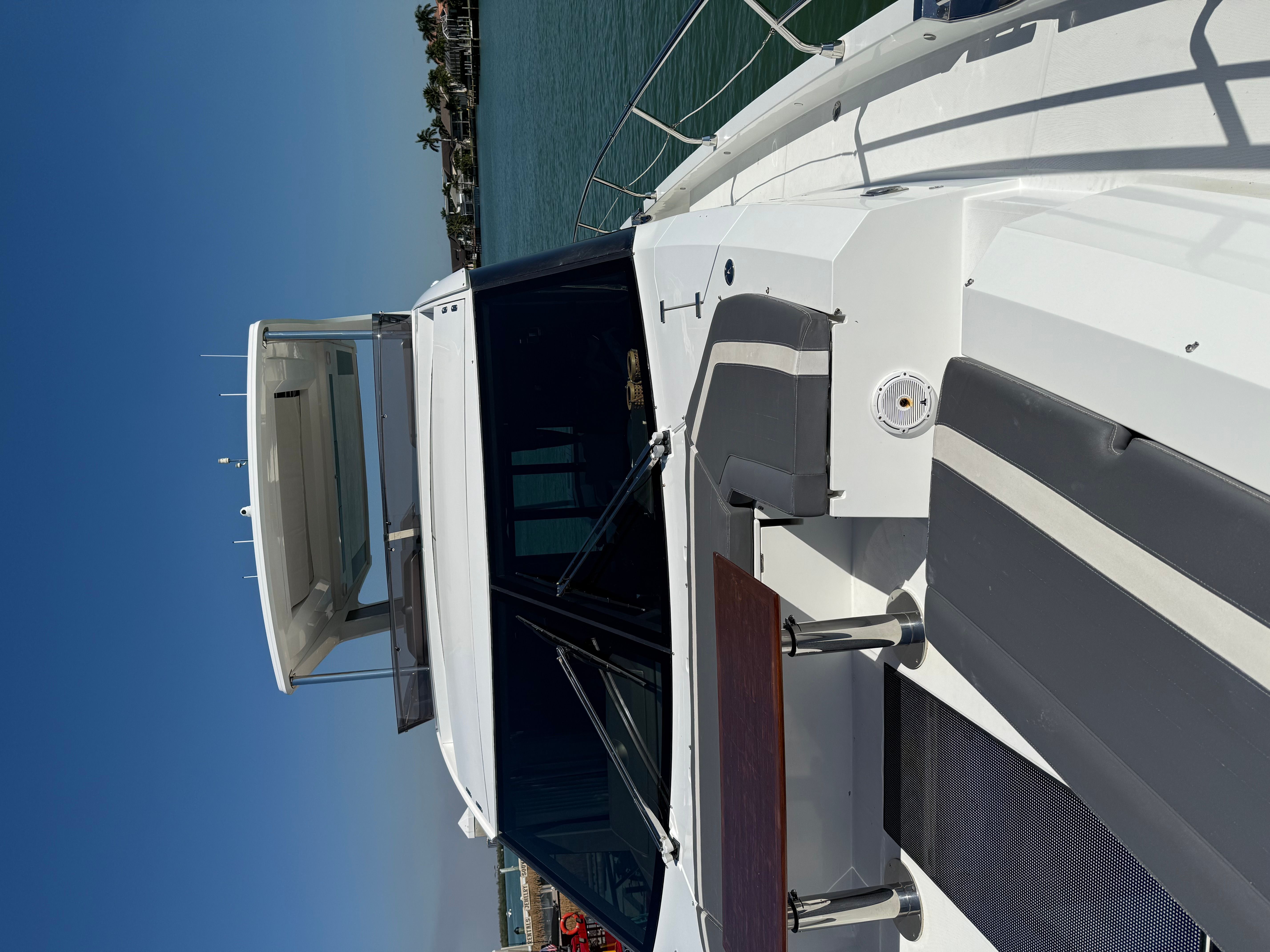 2020 Galeon 680 FLYBRIDGE Image Thumbnail #12