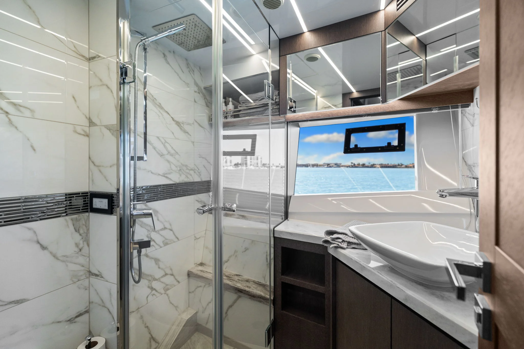 2020 Galeon 680 FLYBRIDGE Image Thumbnail #43