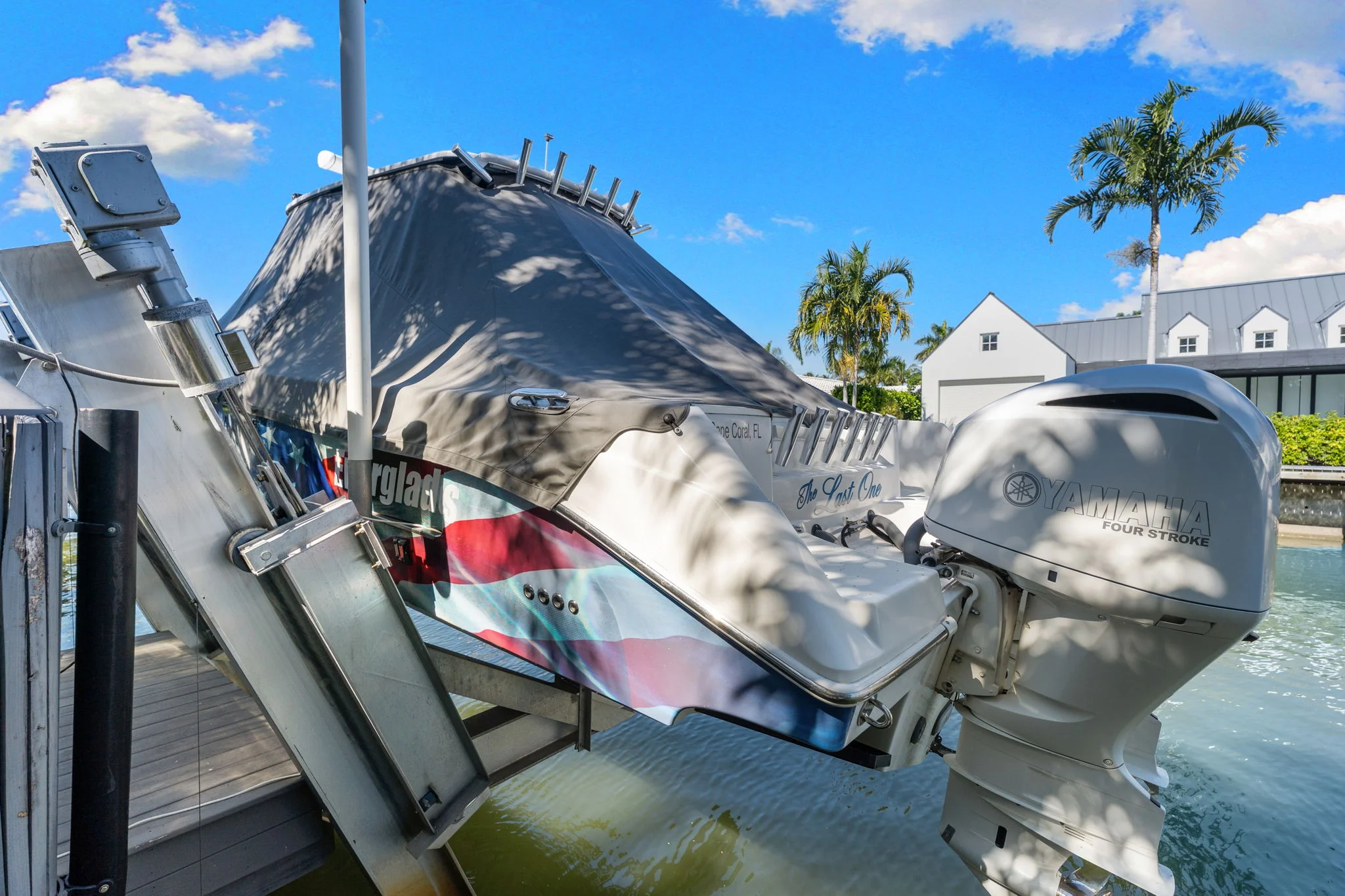 2016 Everglades 325 Image Thumbnail #10