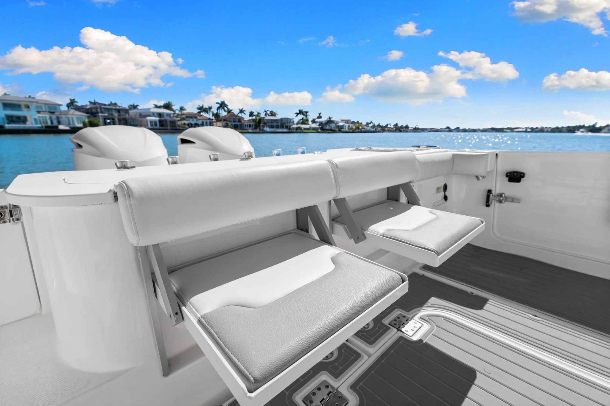 2016 Everglades 325 Image Thumbnail #44