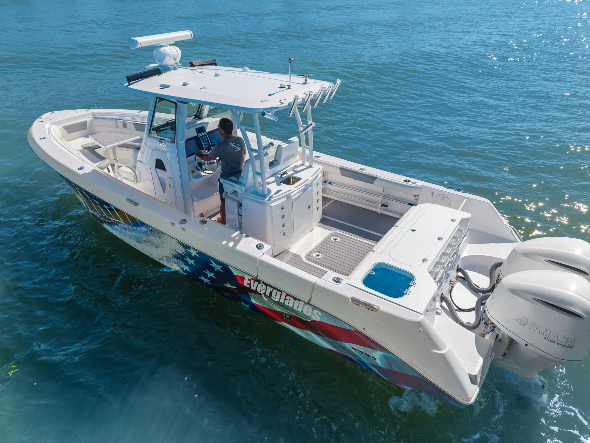 2016 Everglades 325 Image Thumbnail #5