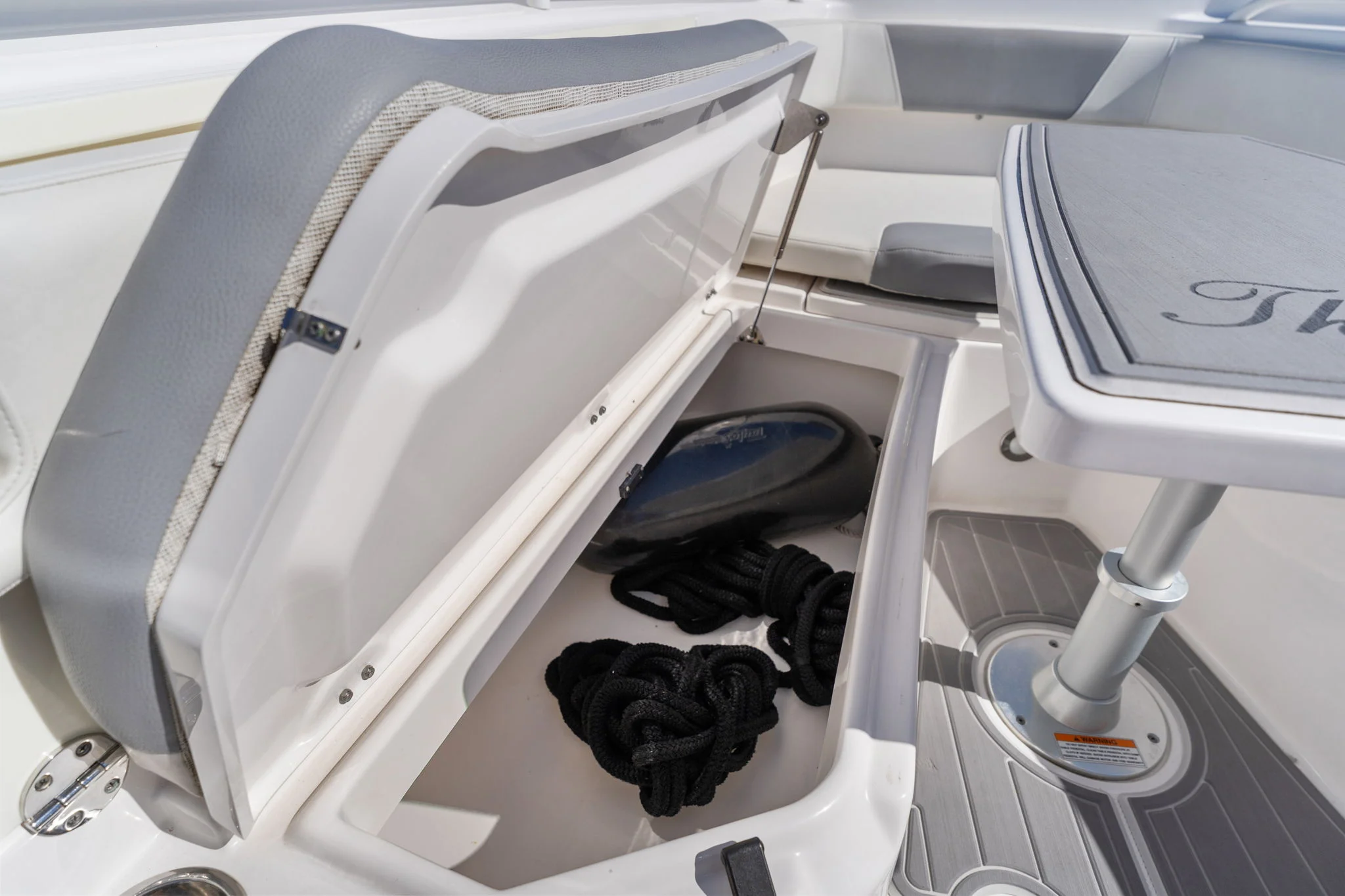 2016 Everglades 325 Image Thumbnail #38