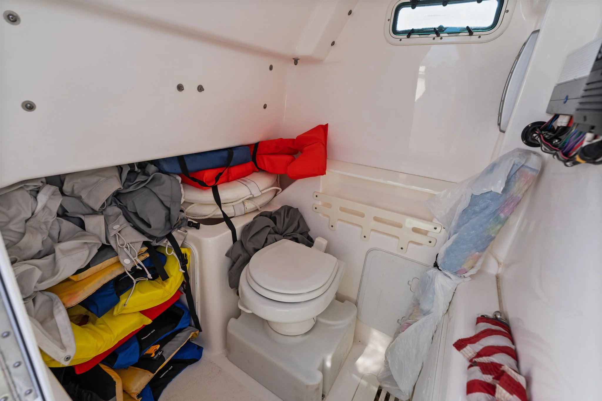 2016 Everglades 325 Image Thumbnail #34