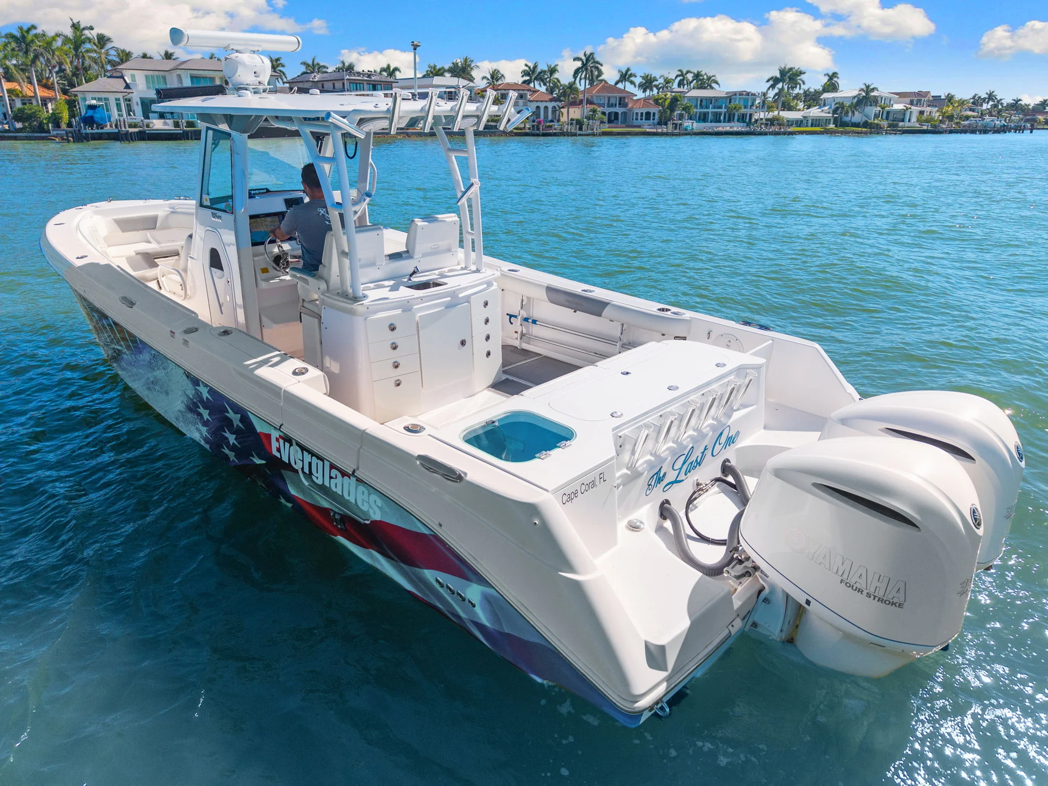 2016 Everglades 325 Image Thumbnail #11