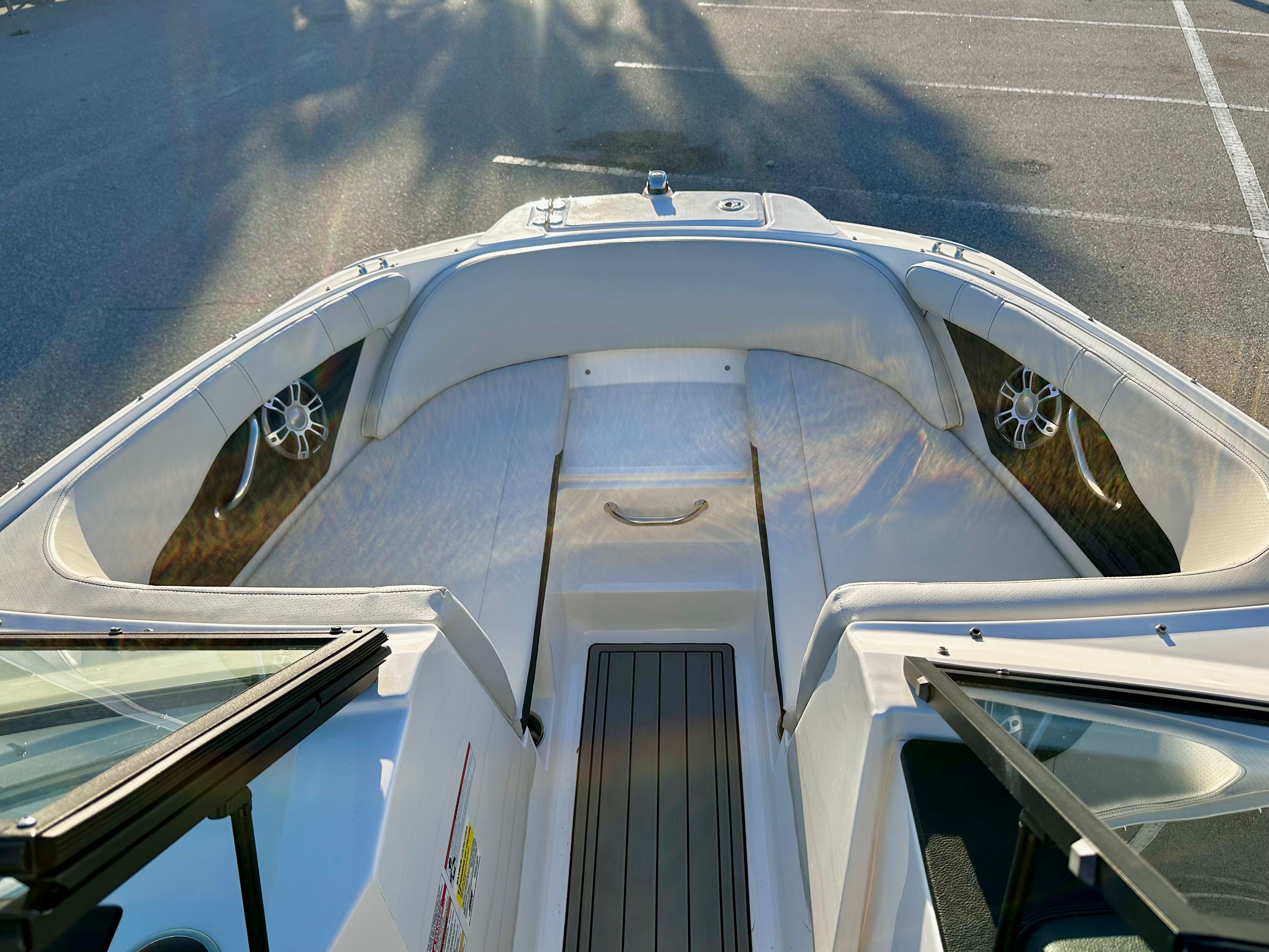 2023 Sea Ray 210 SPX OB Image Thumbnail #17