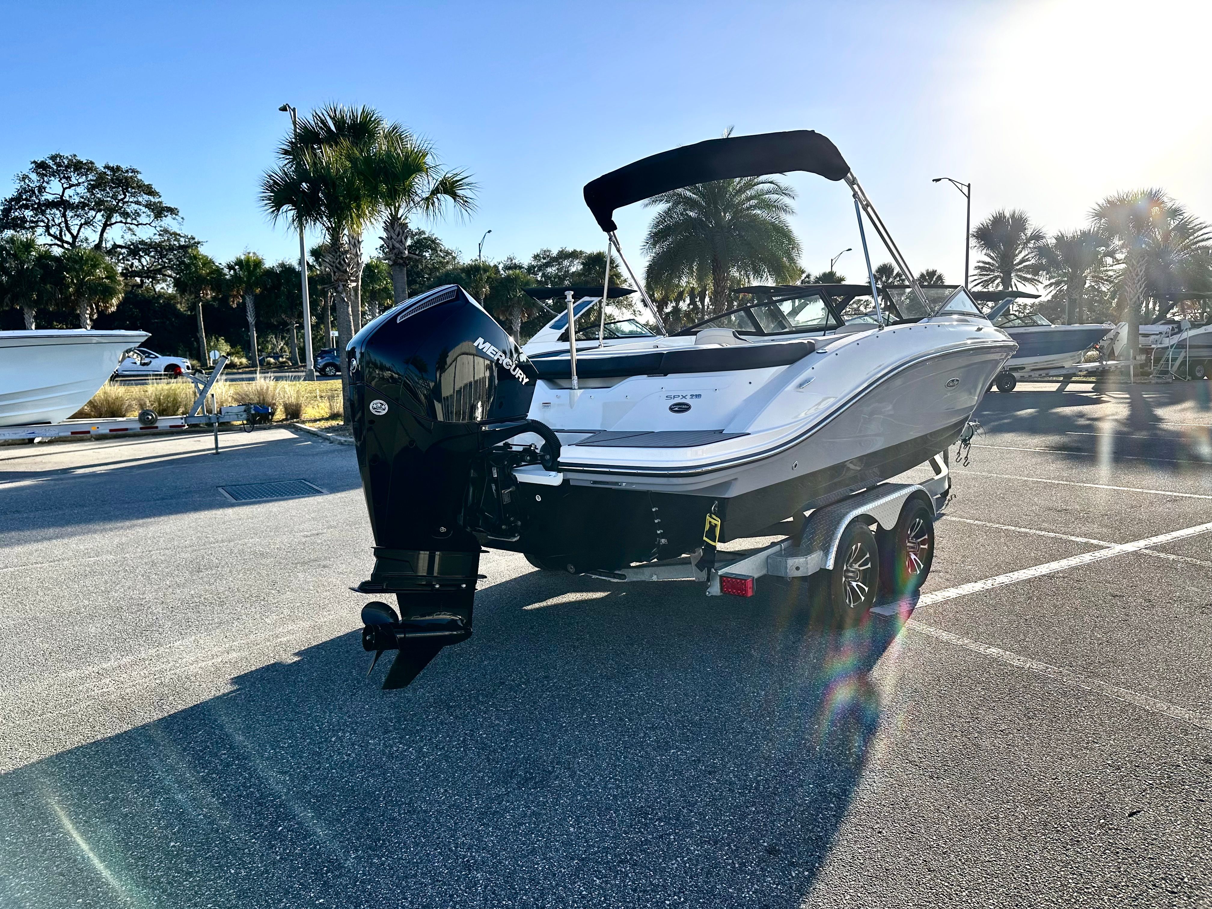 2023 Sea Ray 210 SPX OB Image Thumbnail #4