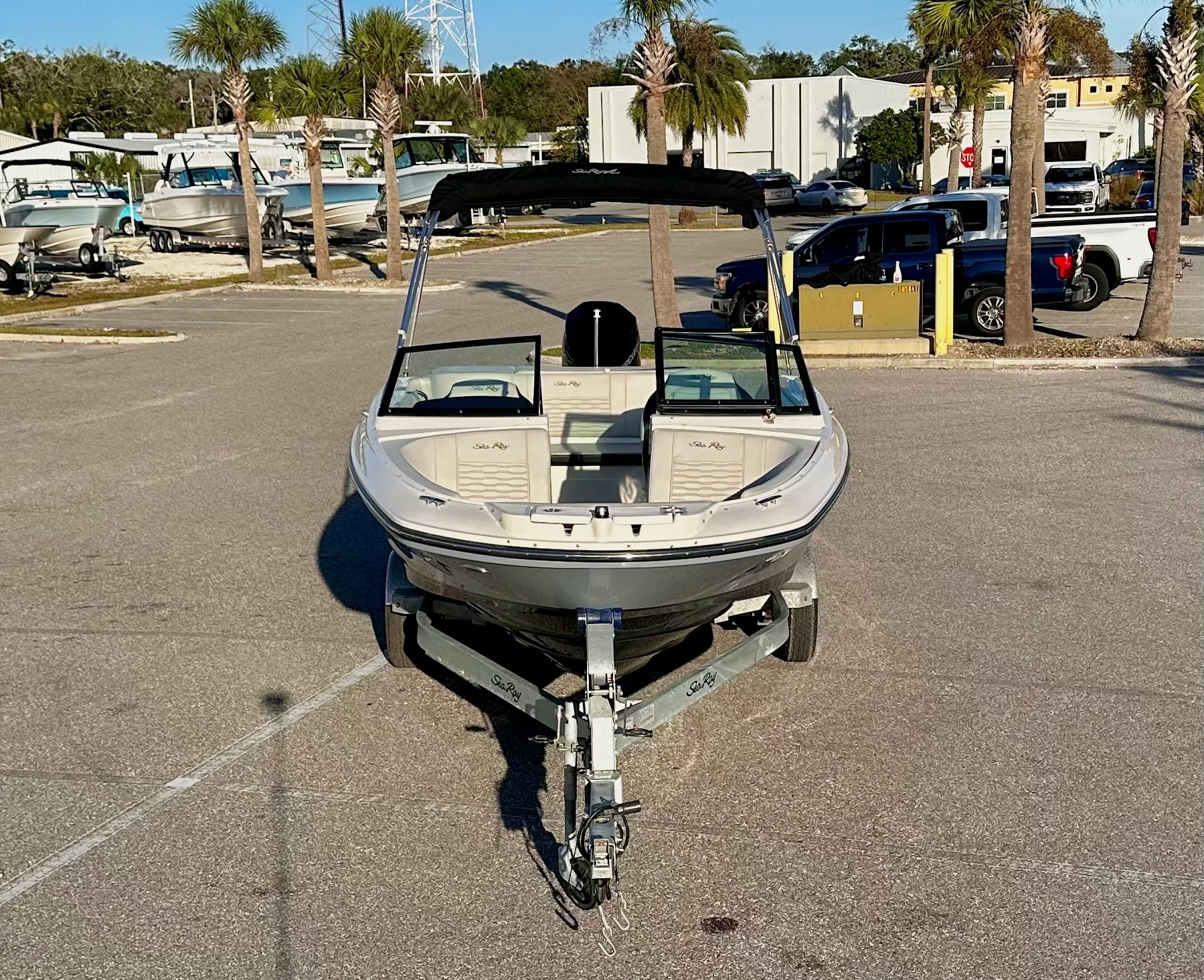 2023 Sea Ray 210 SPX OB Image Thumbnail #1