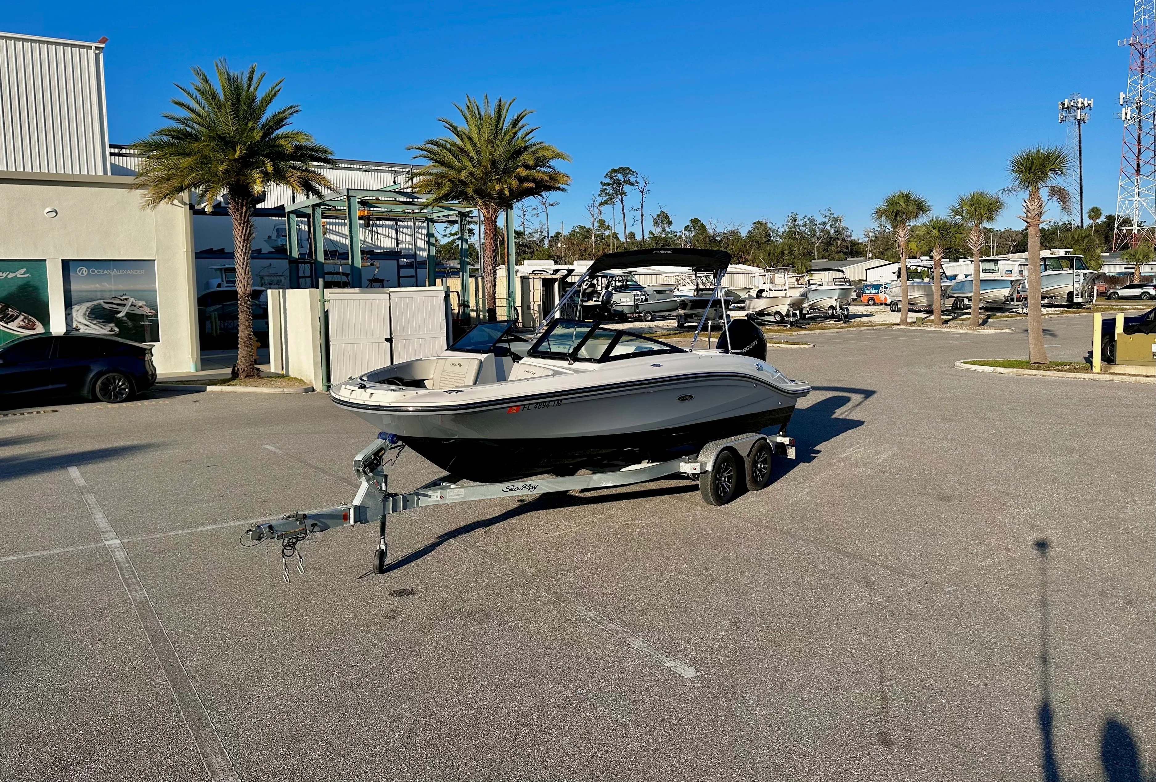 2023 Sea Ray 210 SPX OB Image Thumbnail #0