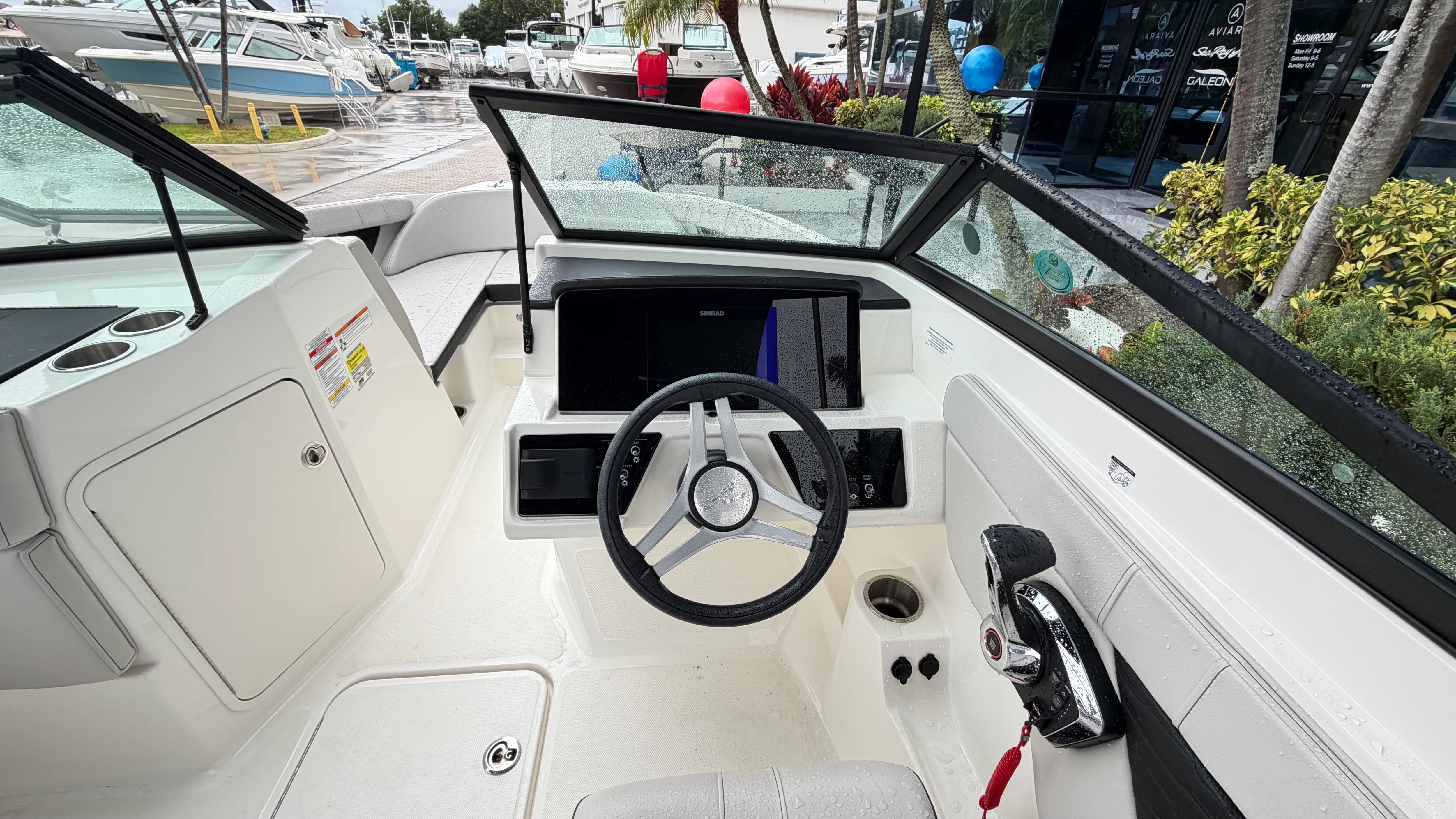 2023 Sea Ray SPX 210 Outboard Image Thumbnail #13