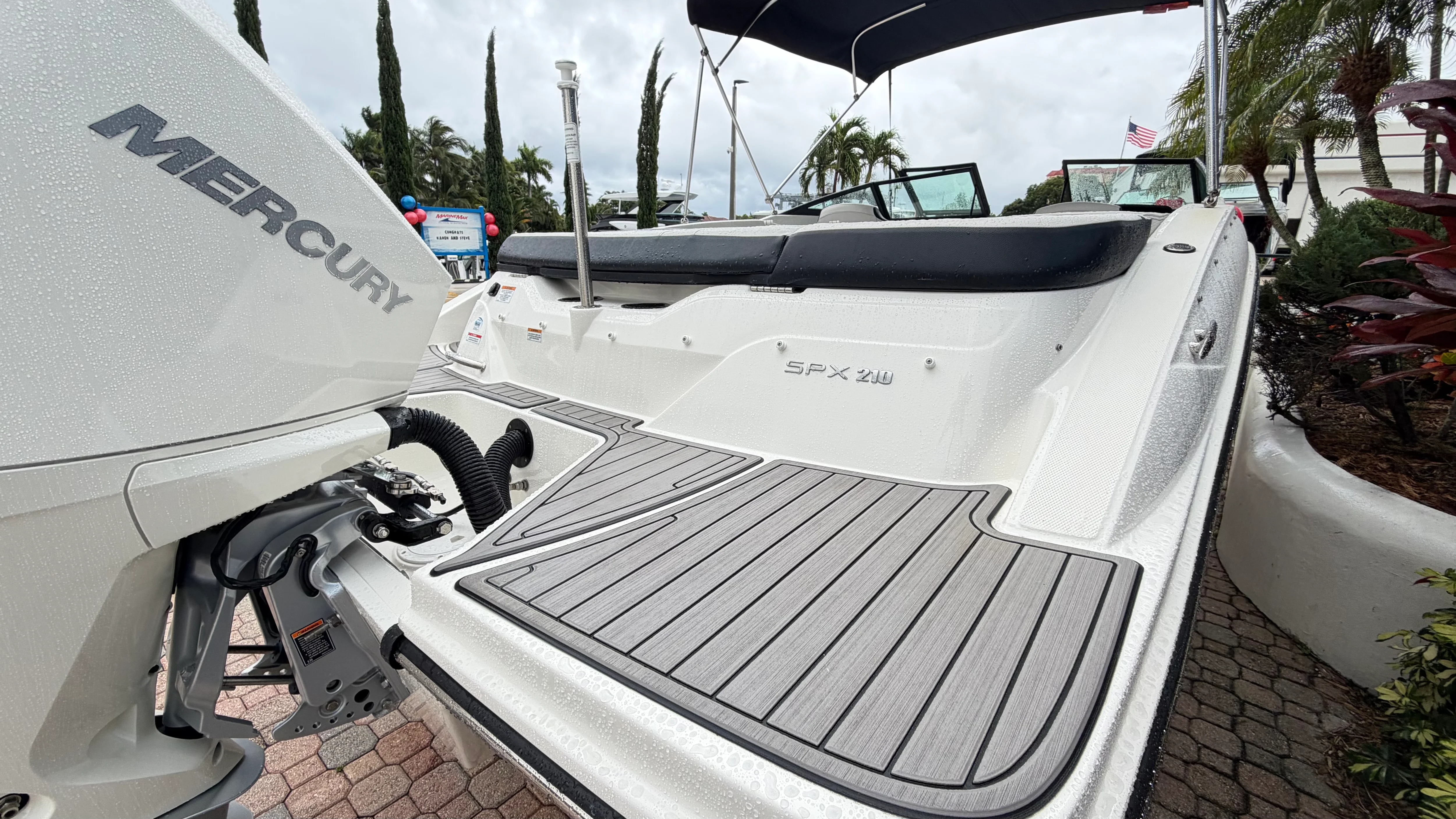 2023 Sea Ray SPX 210 Outboard Image Thumbnail #4