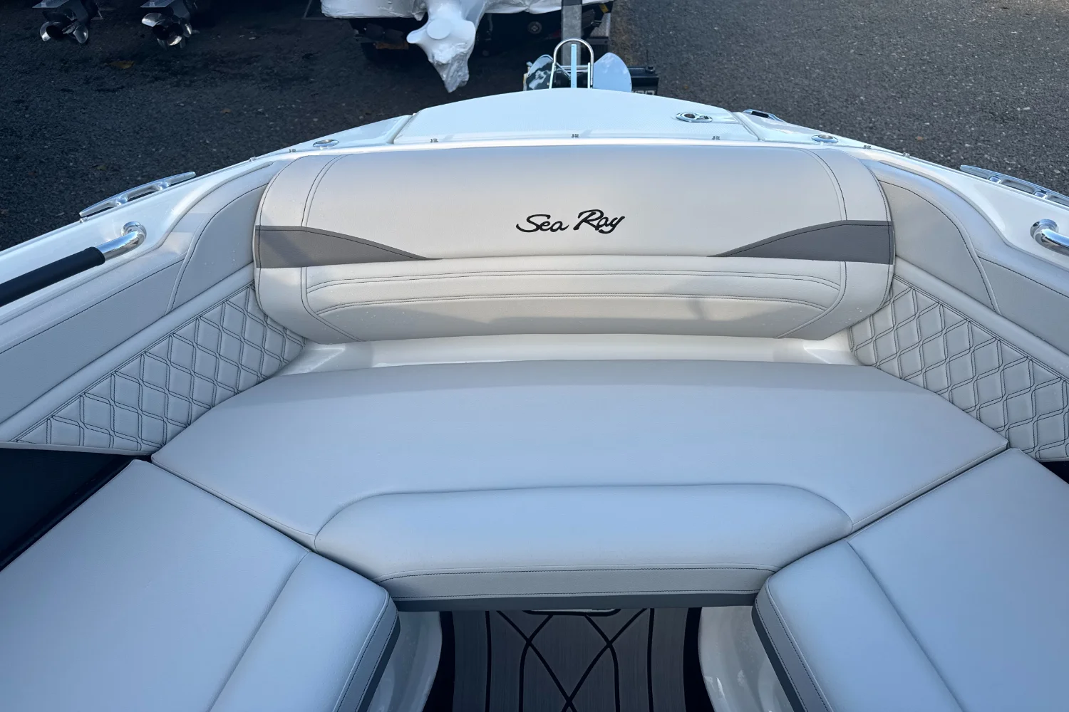 2024 Sea Ray SLX 260 Outboard Image Thumbnail #57