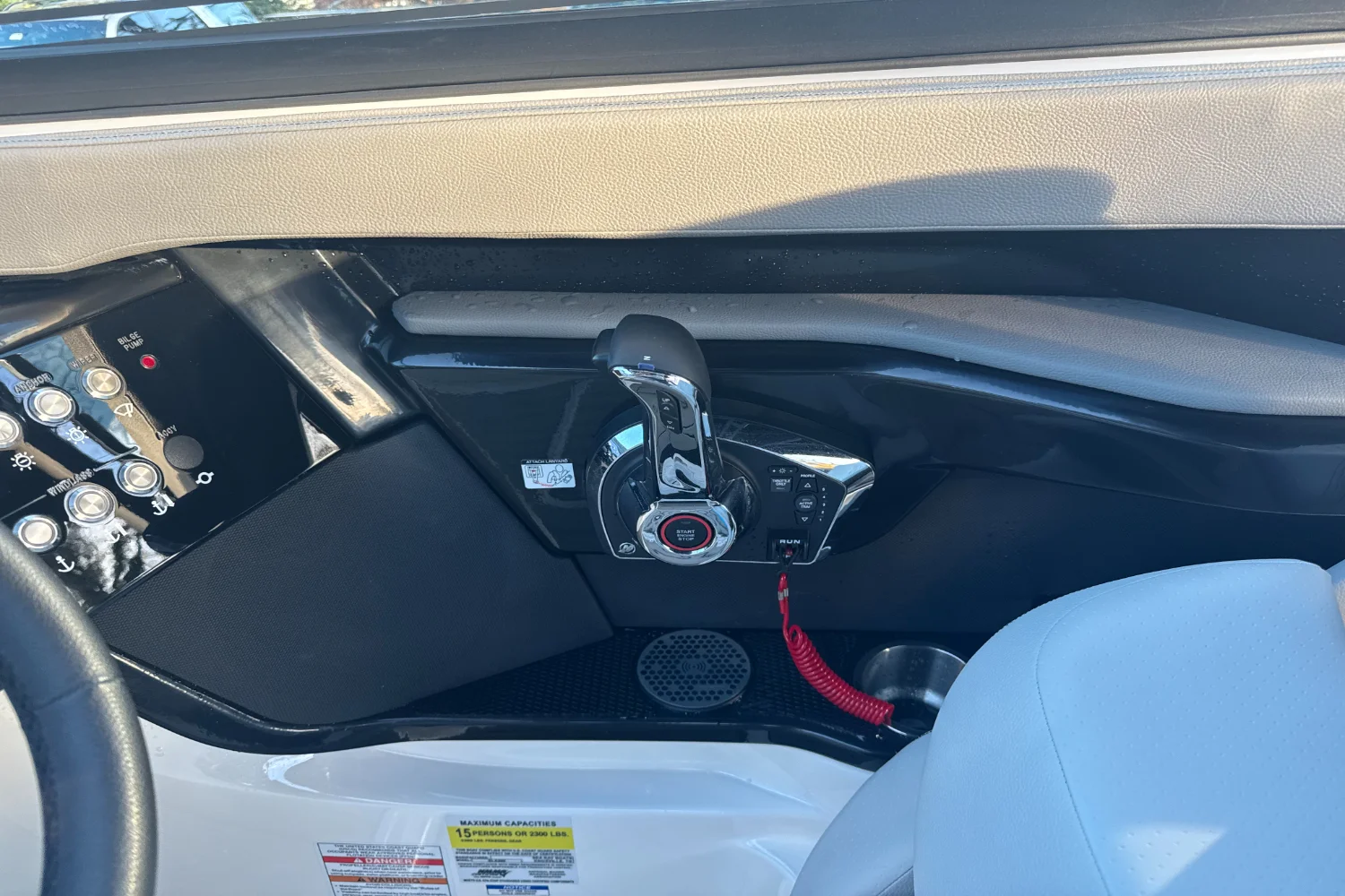 2024 Sea Ray SLX 260 Outboard Image Thumbnail #34