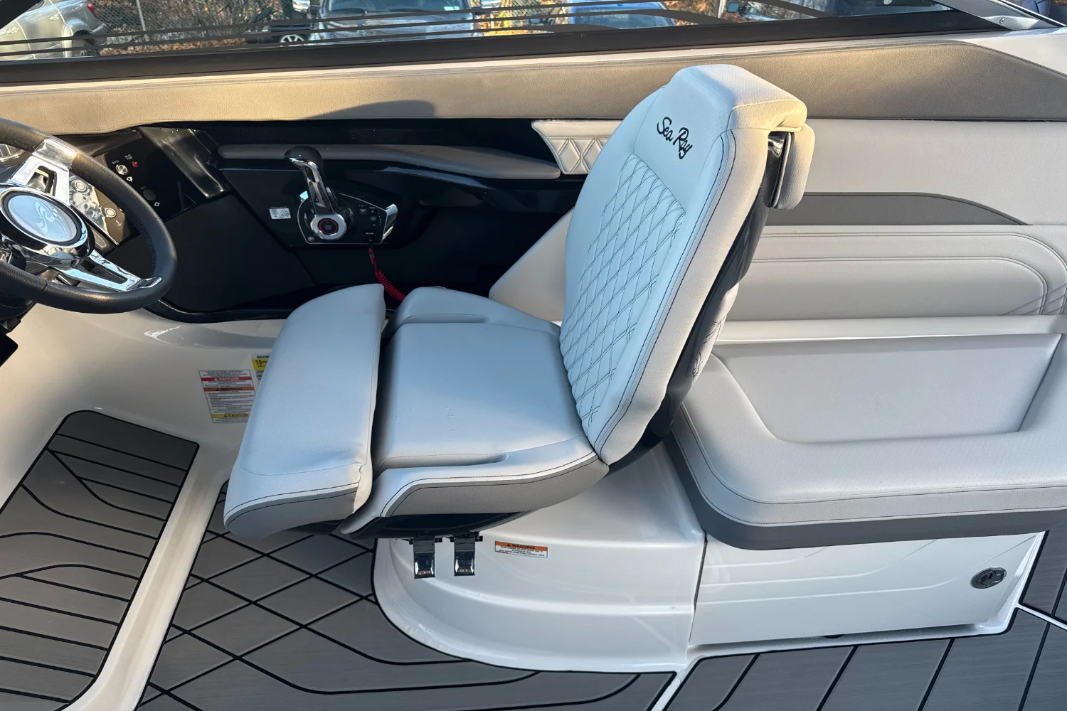 2024 Sea Ray SLX 260 Outboard Image Thumbnail #29