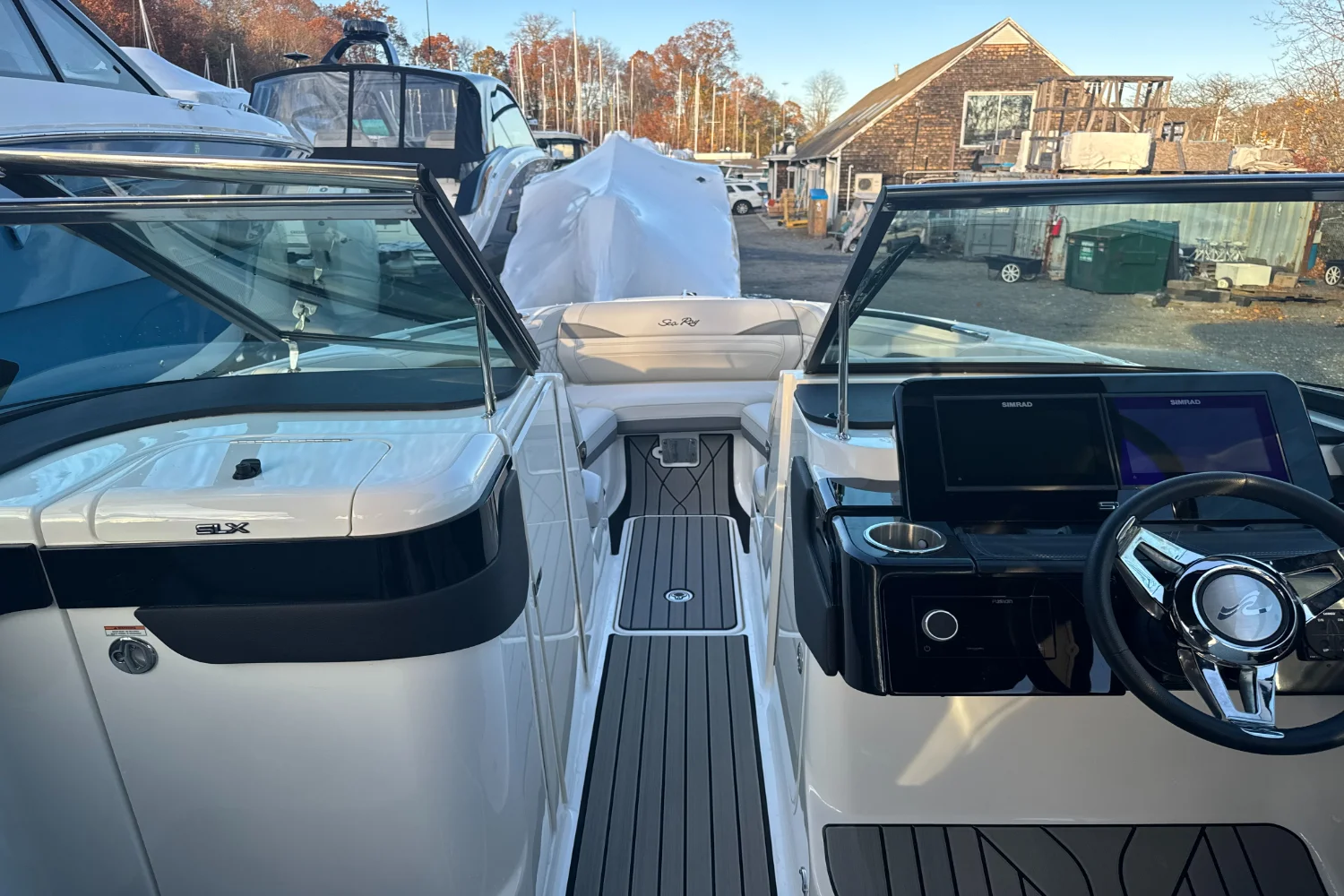 2024 Sea Ray SLX 260 Outboard Image Thumbnail #43