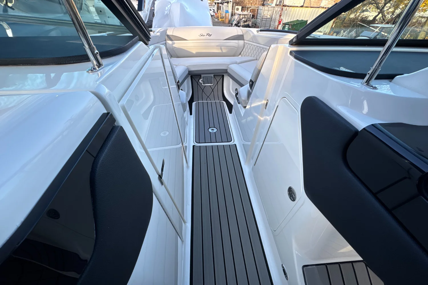 2024 Sea Ray SLX 260 Outboard Image Thumbnail #46