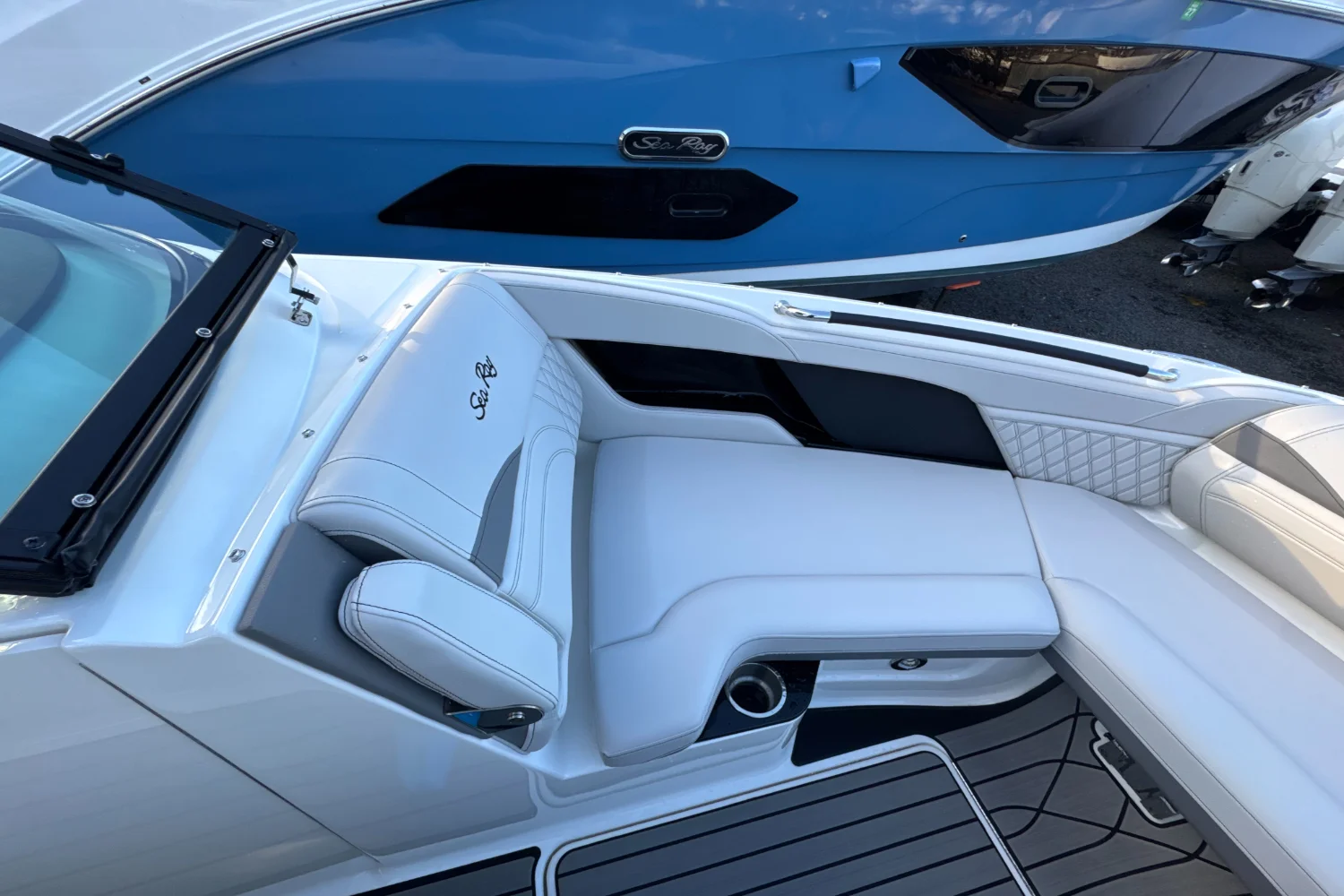 2024 Sea Ray SLX 260 Outboard Image Thumbnail #52