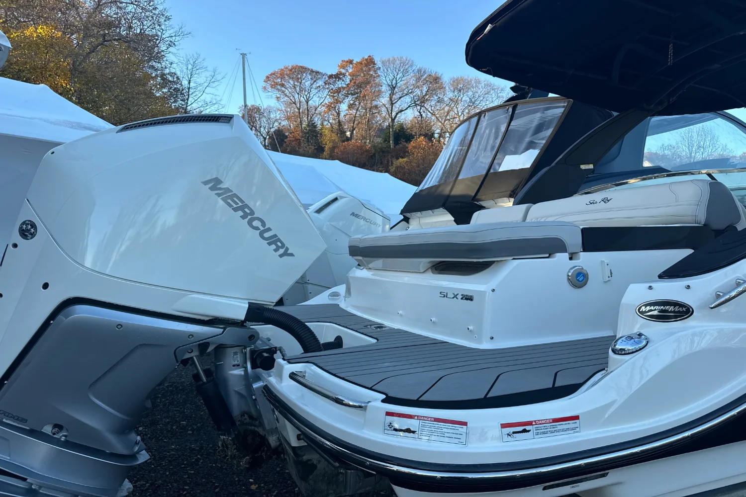 2024 Sea Ray SLX 260 Outboard Image Thumbnail #3