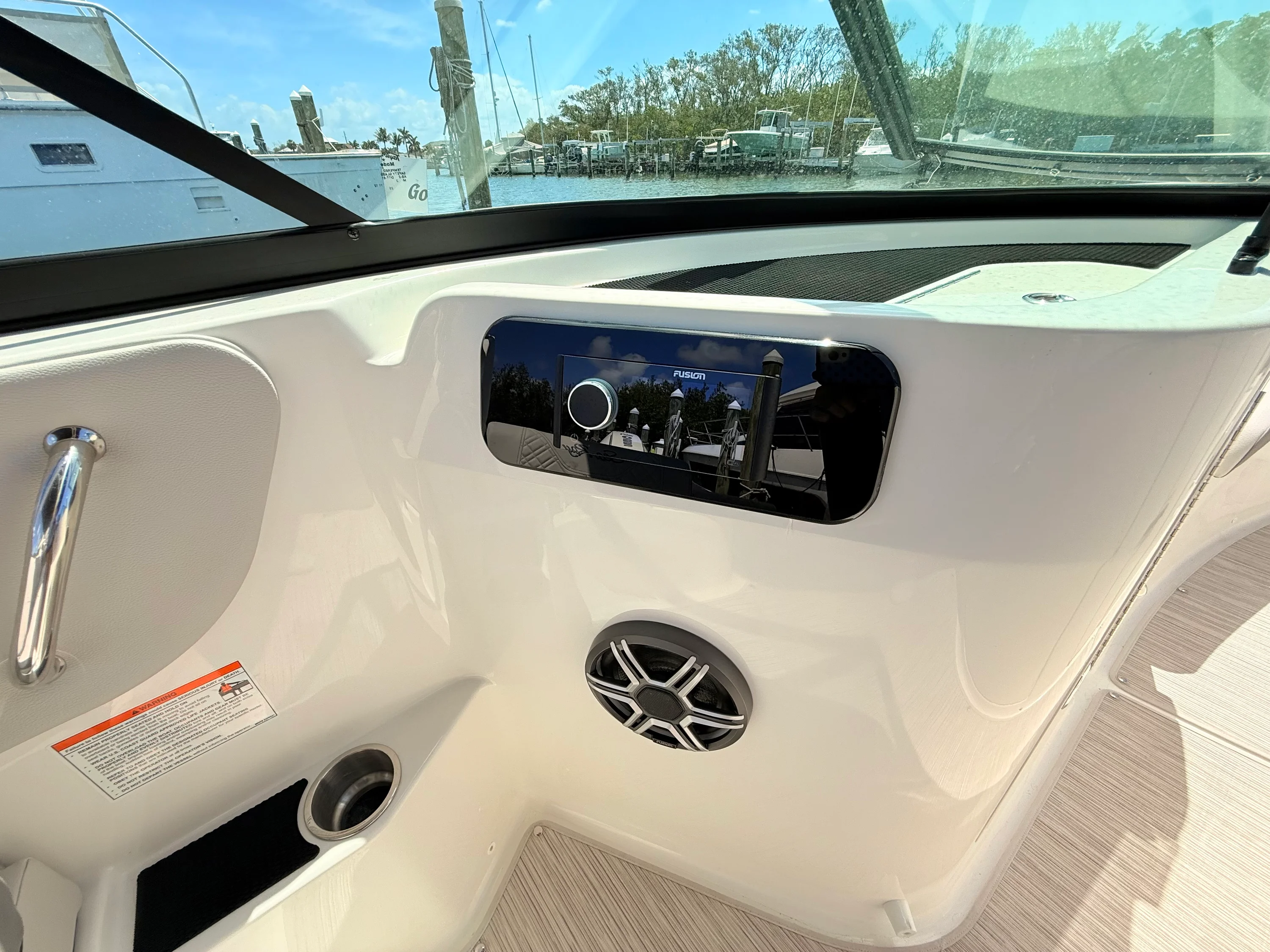 2026 Sea Ray SDX 230 Outboard Image Thumbnail #48