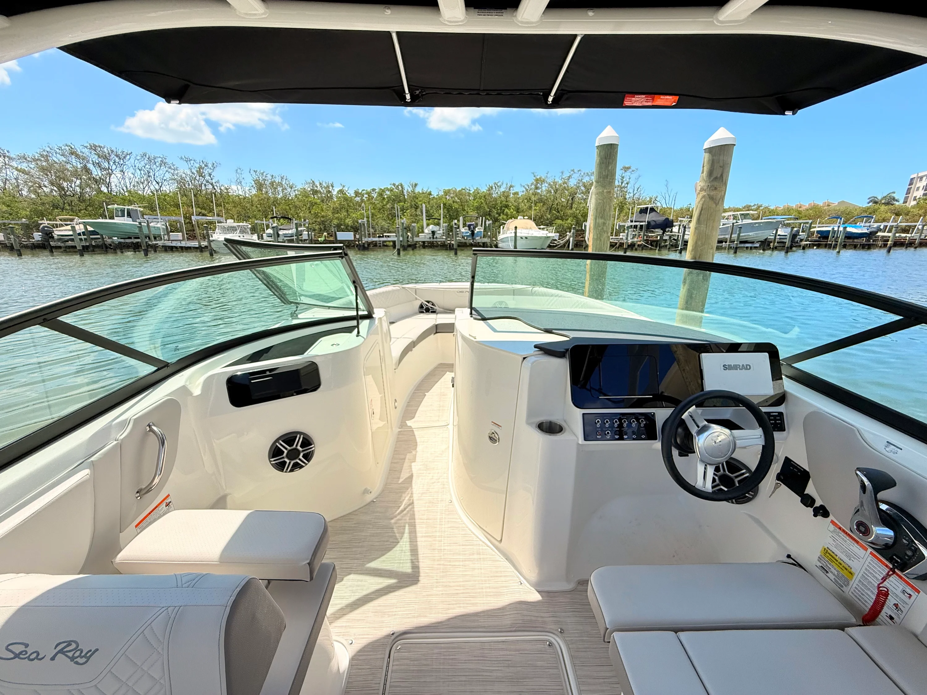 2026 Sea Ray SDX 230 Outboard Image Thumbnail #45