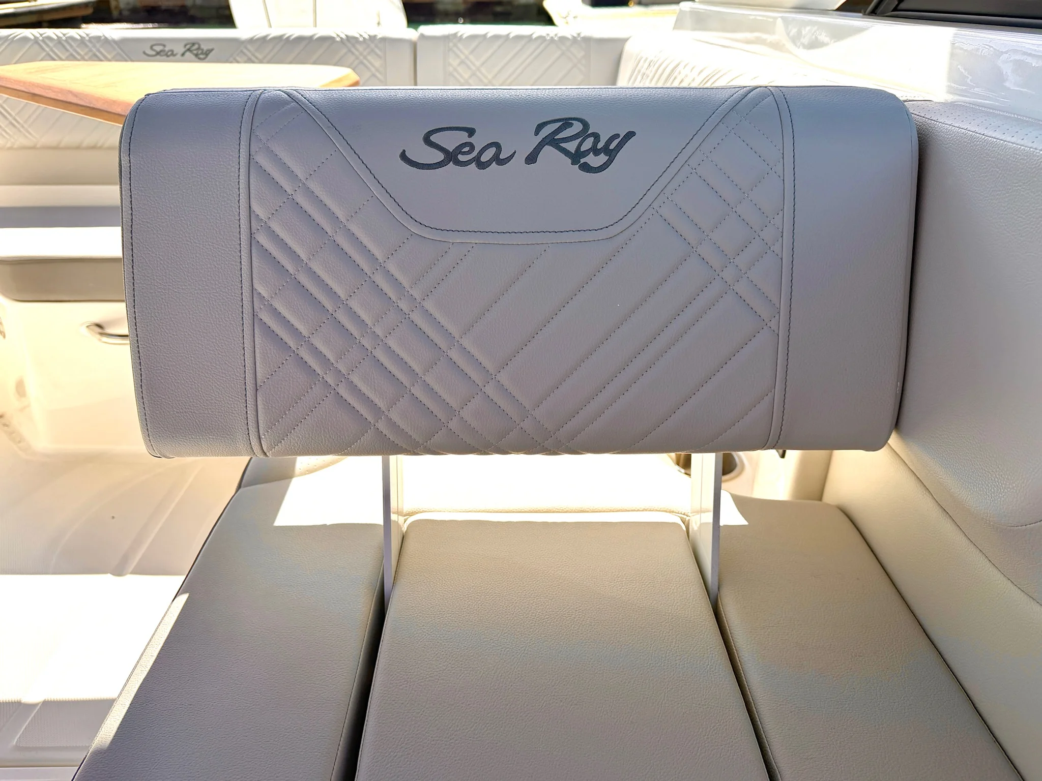 2026 Sea Ray SDX 230 Outboard Image Thumbnail #34
