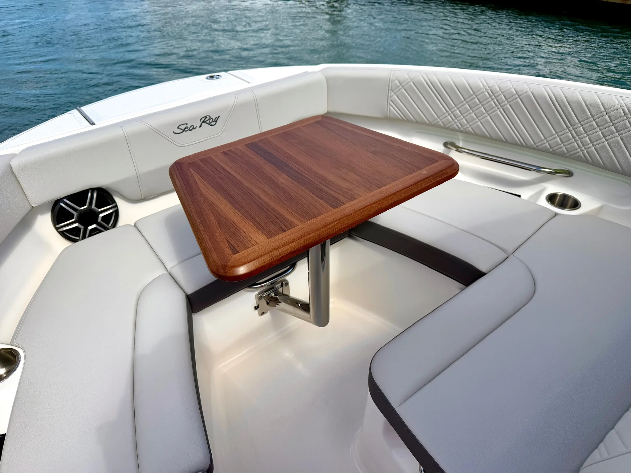 2026 Sea Ray SDX 230 Outboard Image Thumbnail #42