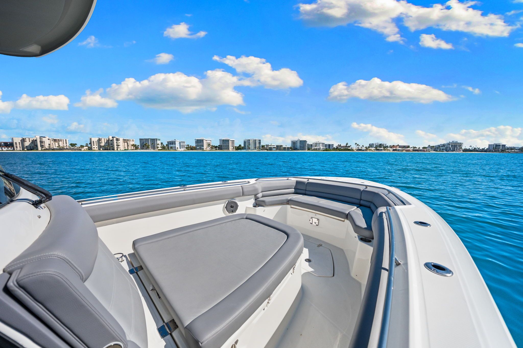 2022 Boston Whaler 330 OUTRAGE Image Thumbnail #24