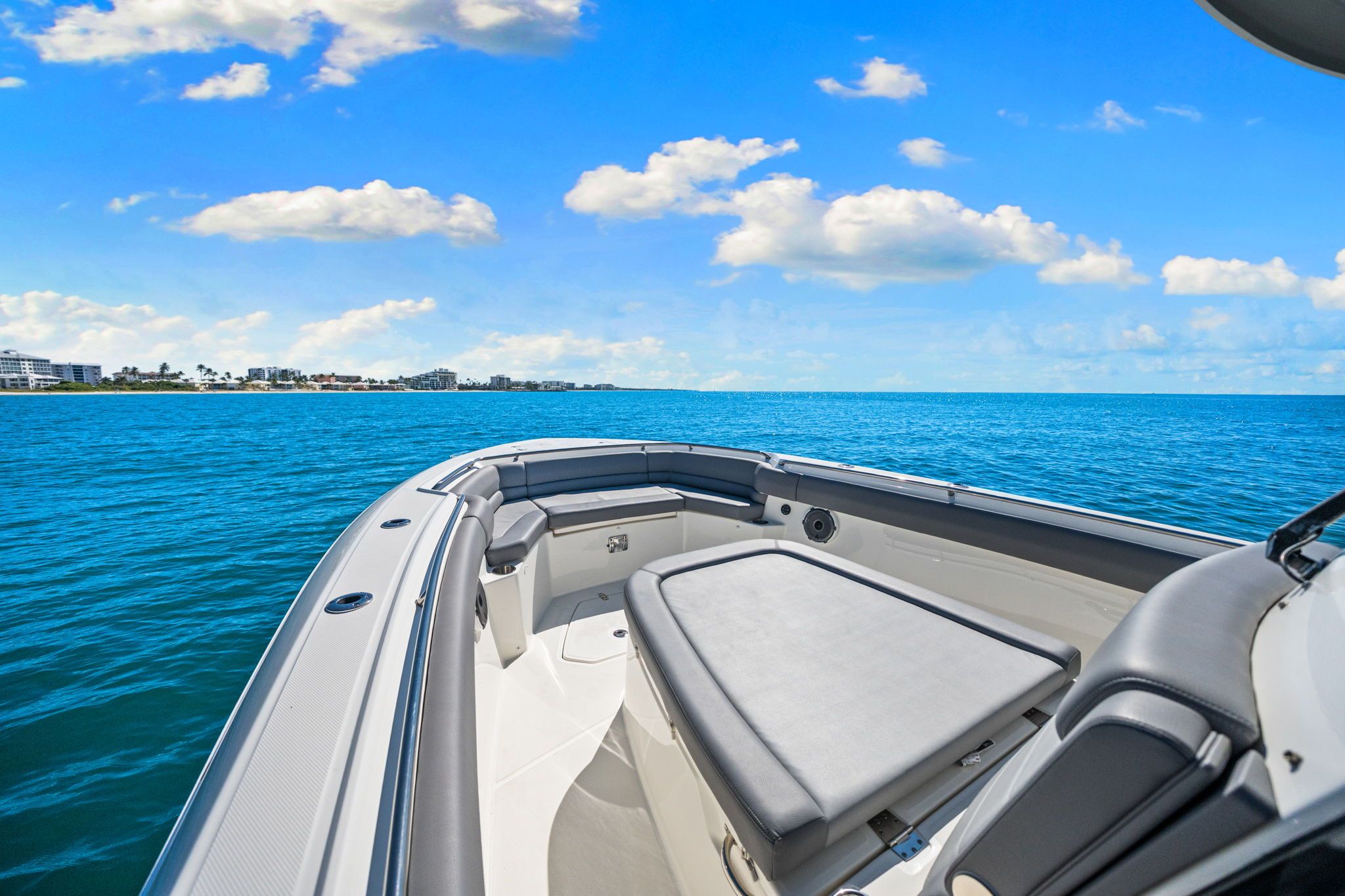 2022 Boston Whaler 330 OUTRAGE Image Thumbnail #23