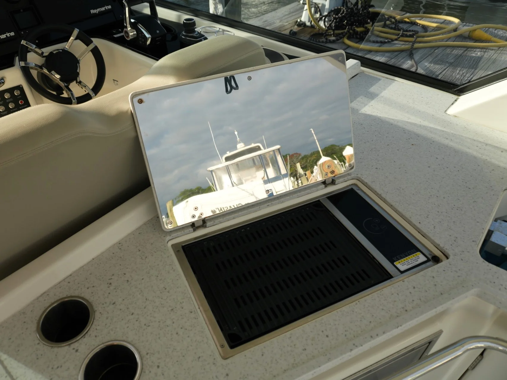 2023 Aquila 36 SPORT CRUISER Image Thumbnail #15