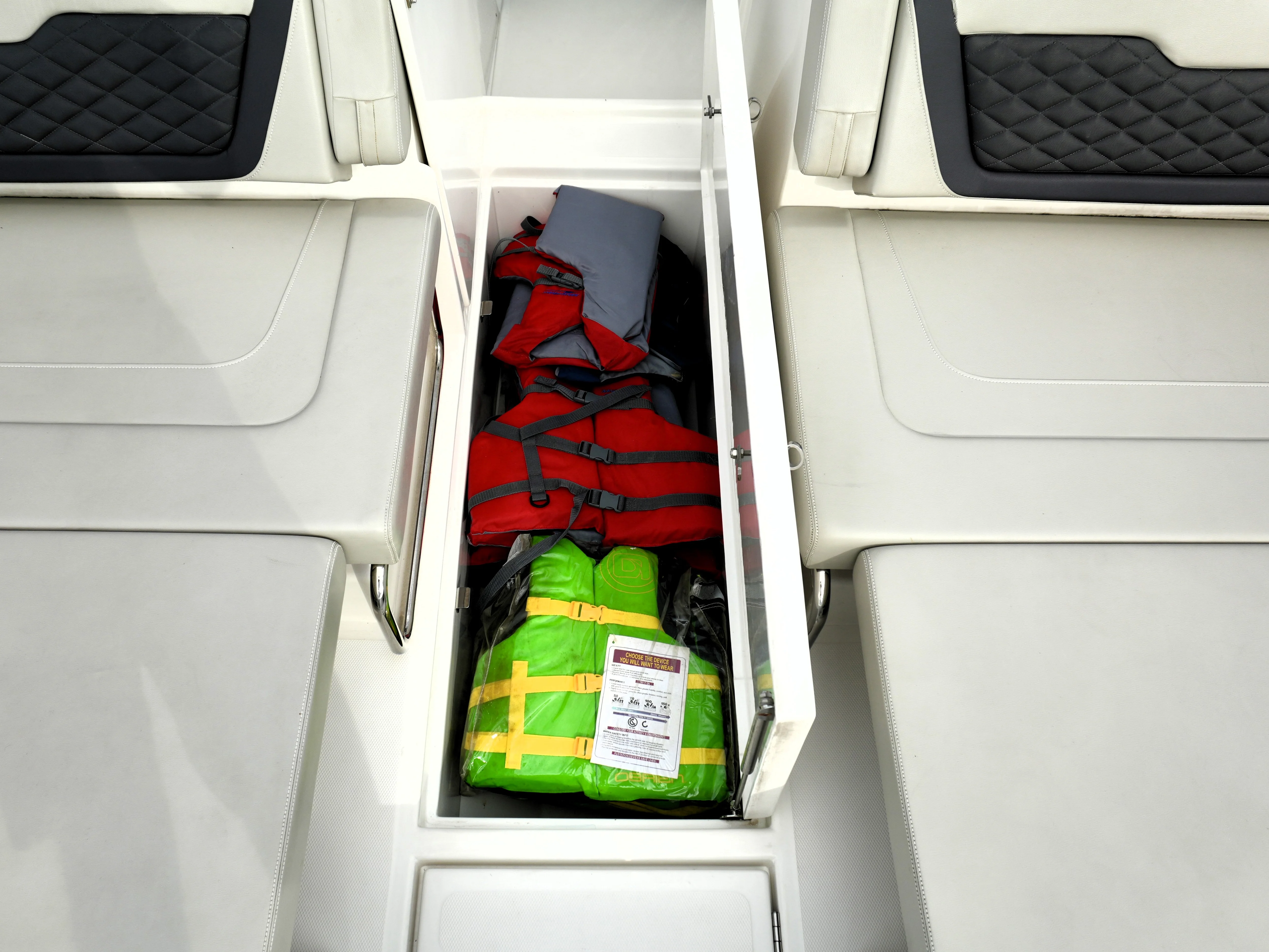 2023 Aquila 36 SPORT CRUISER Image Thumbnail #7