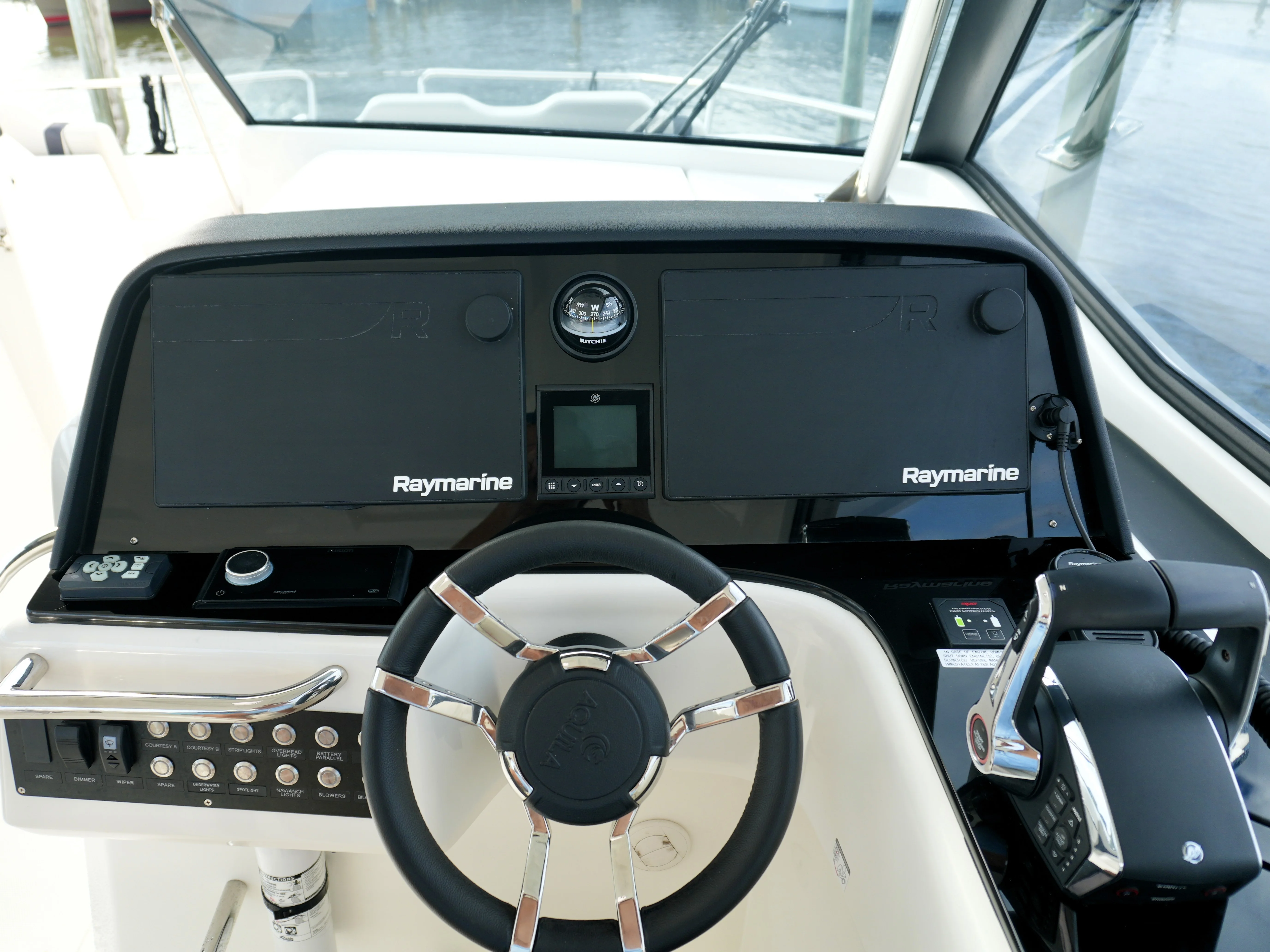 2023 Aquila 36 SPORT CRUISER Image Thumbnail #9