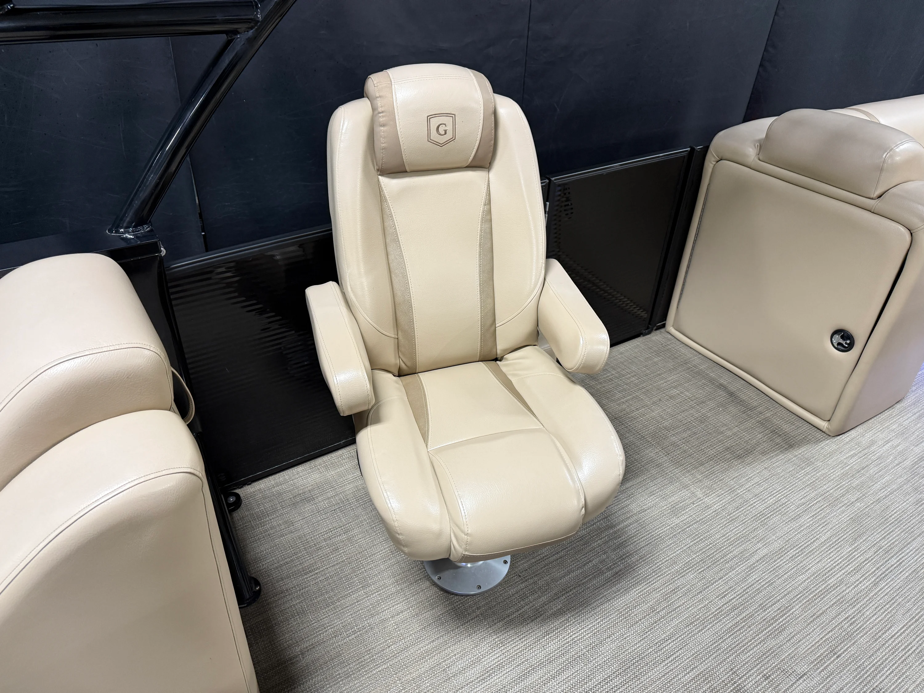 2018 Godfrey AQUA PATIO 235SD Image Thumbnail #46