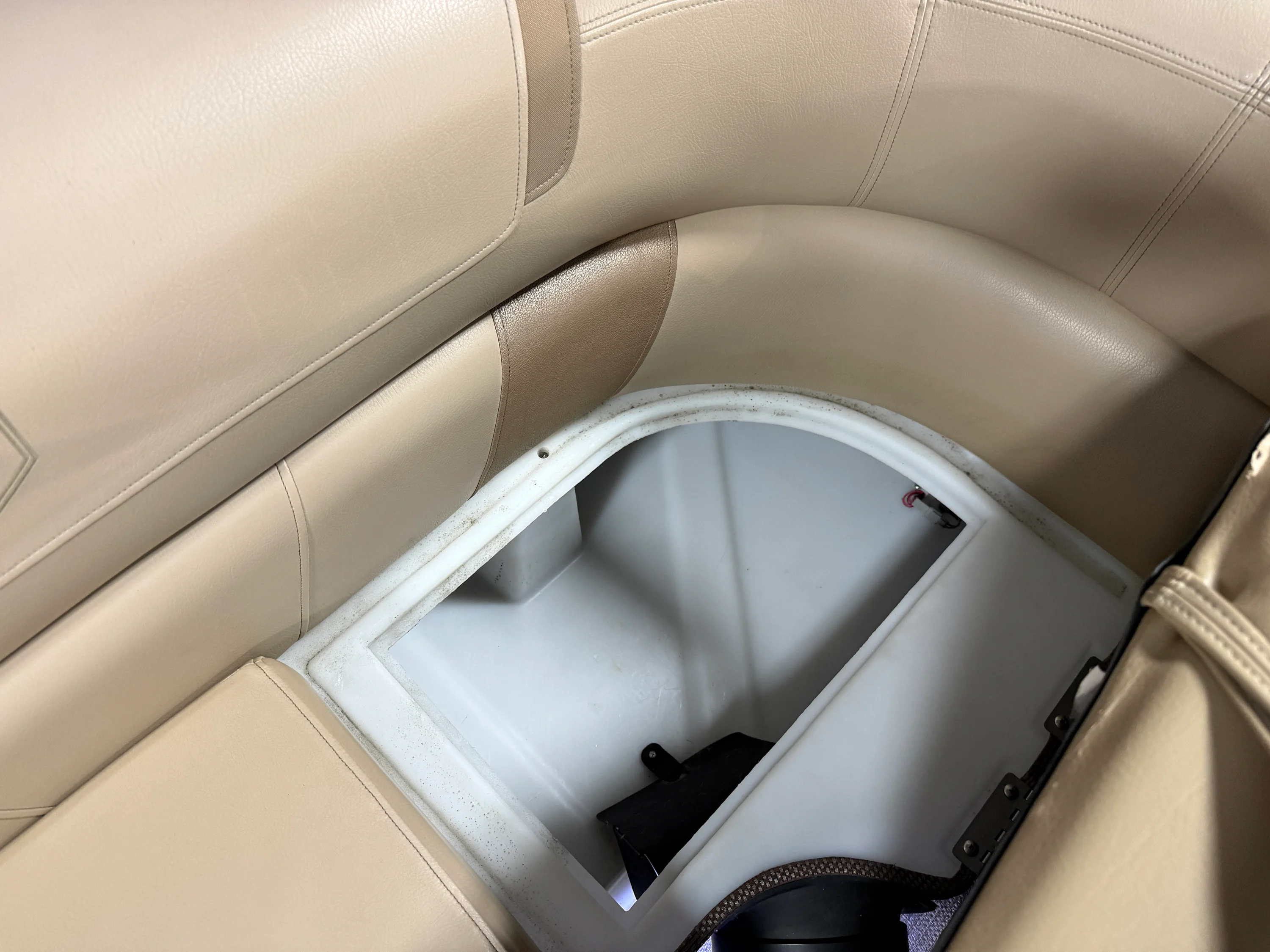 2018 Godfrey AQUA PATIO 235SD Image Thumbnail #96