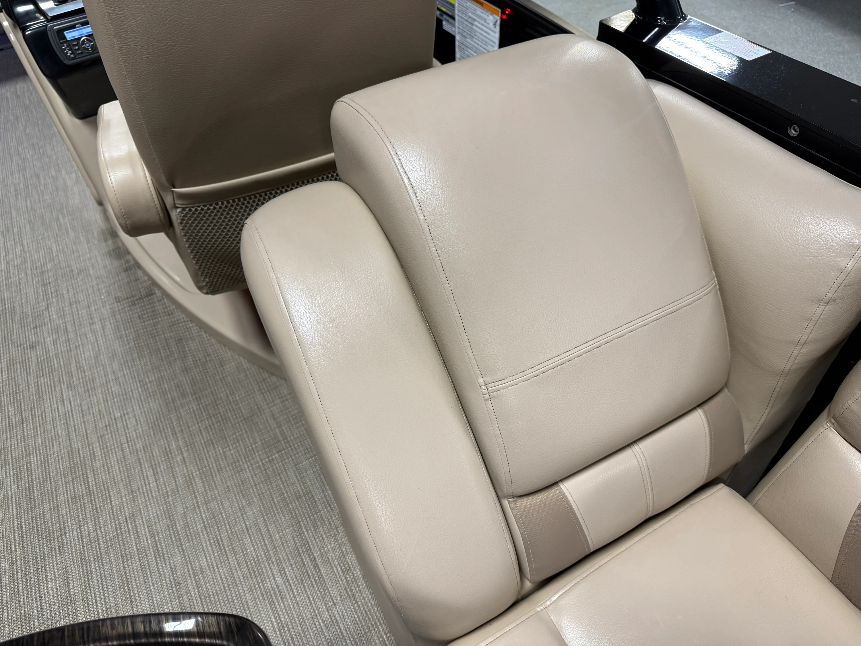 2018 Godfrey AQUA PATIO 235SD Image Thumbnail #32