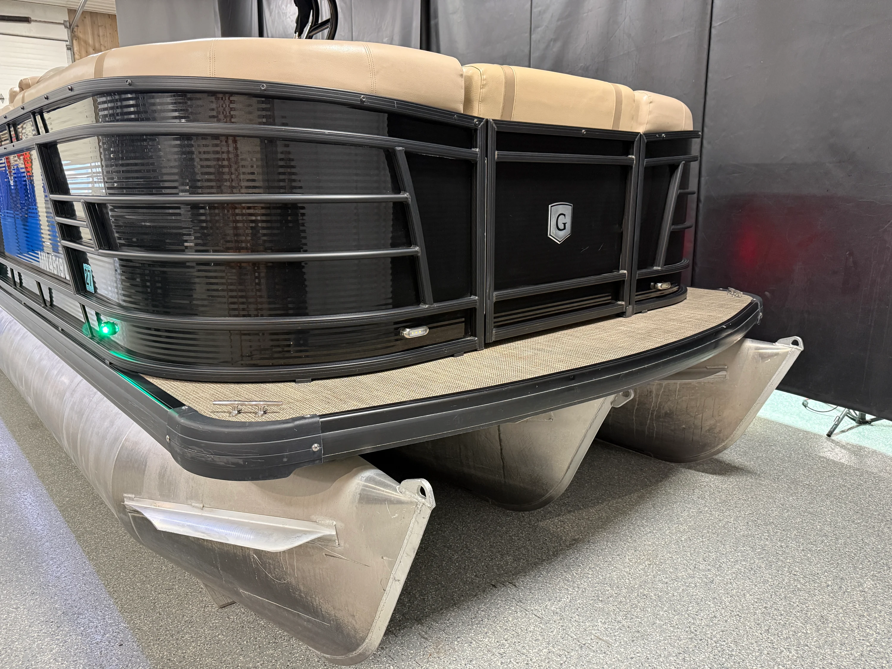 2018 Godfrey AQUA PATIO 235SD Image Thumbnail #10