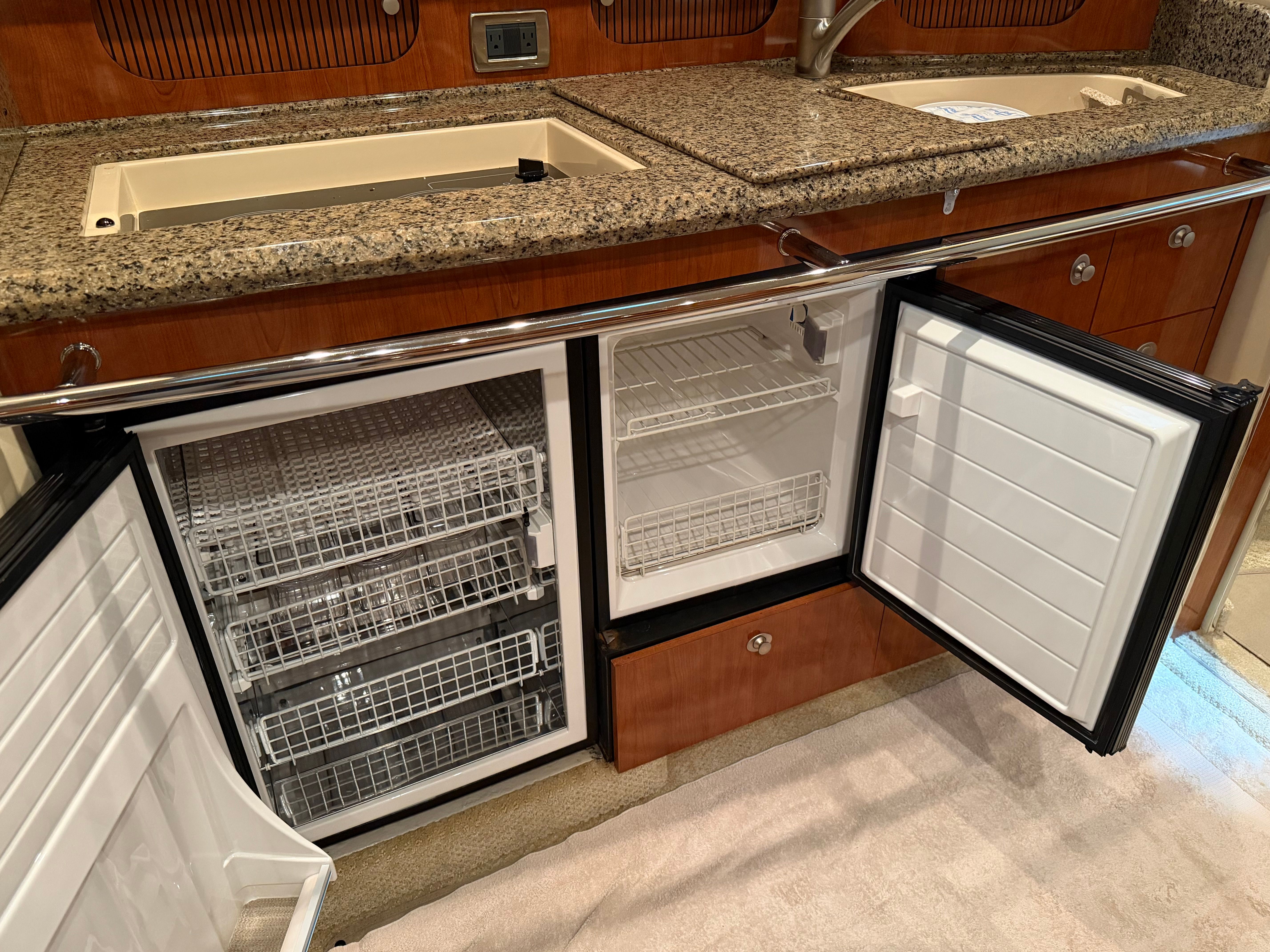 2005 Sea Ray 360 SUNDANCER Image Thumbnail #27