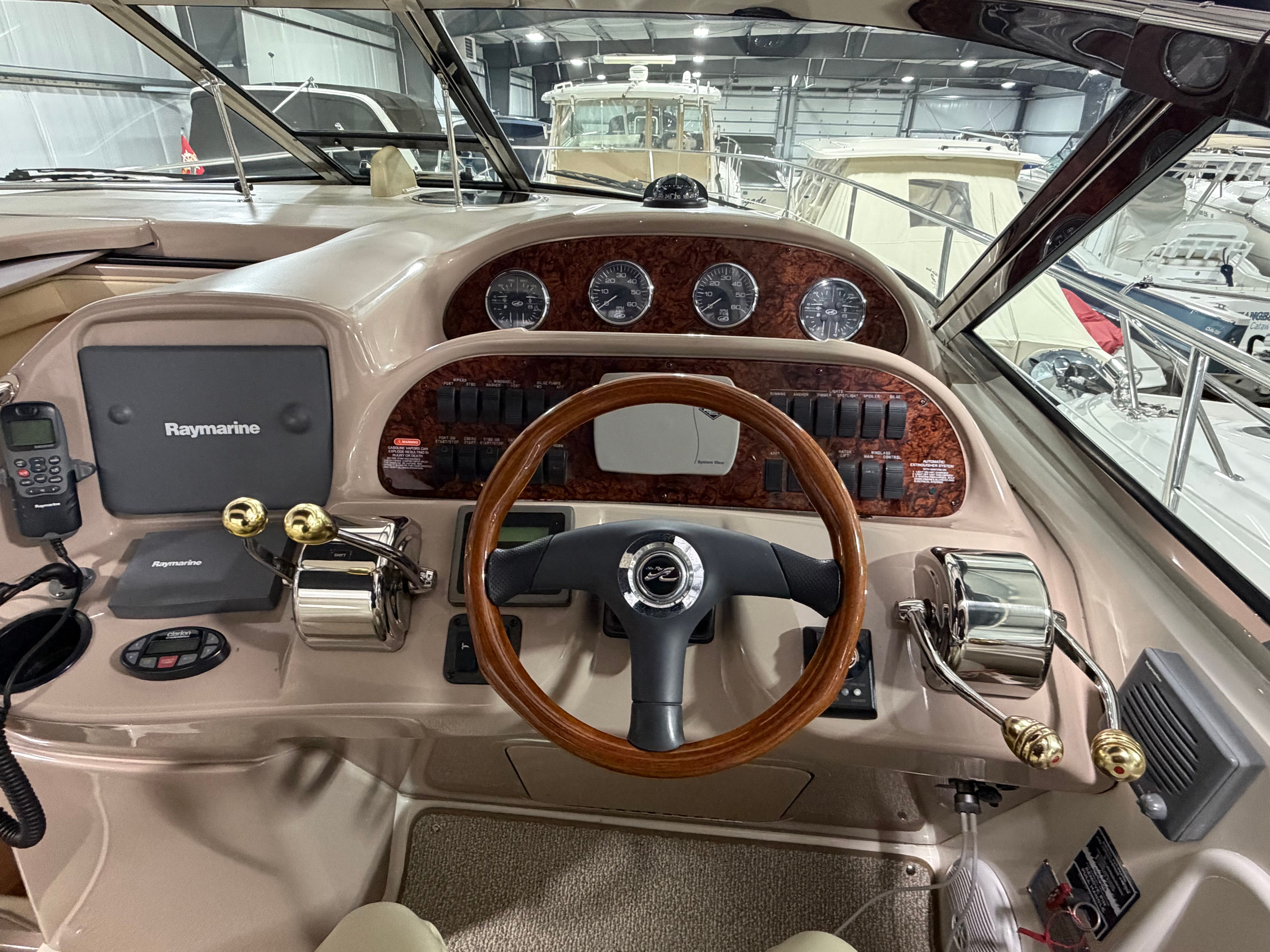 2005 Sea Ray 360 SUNDANCER Image Thumbnail #12