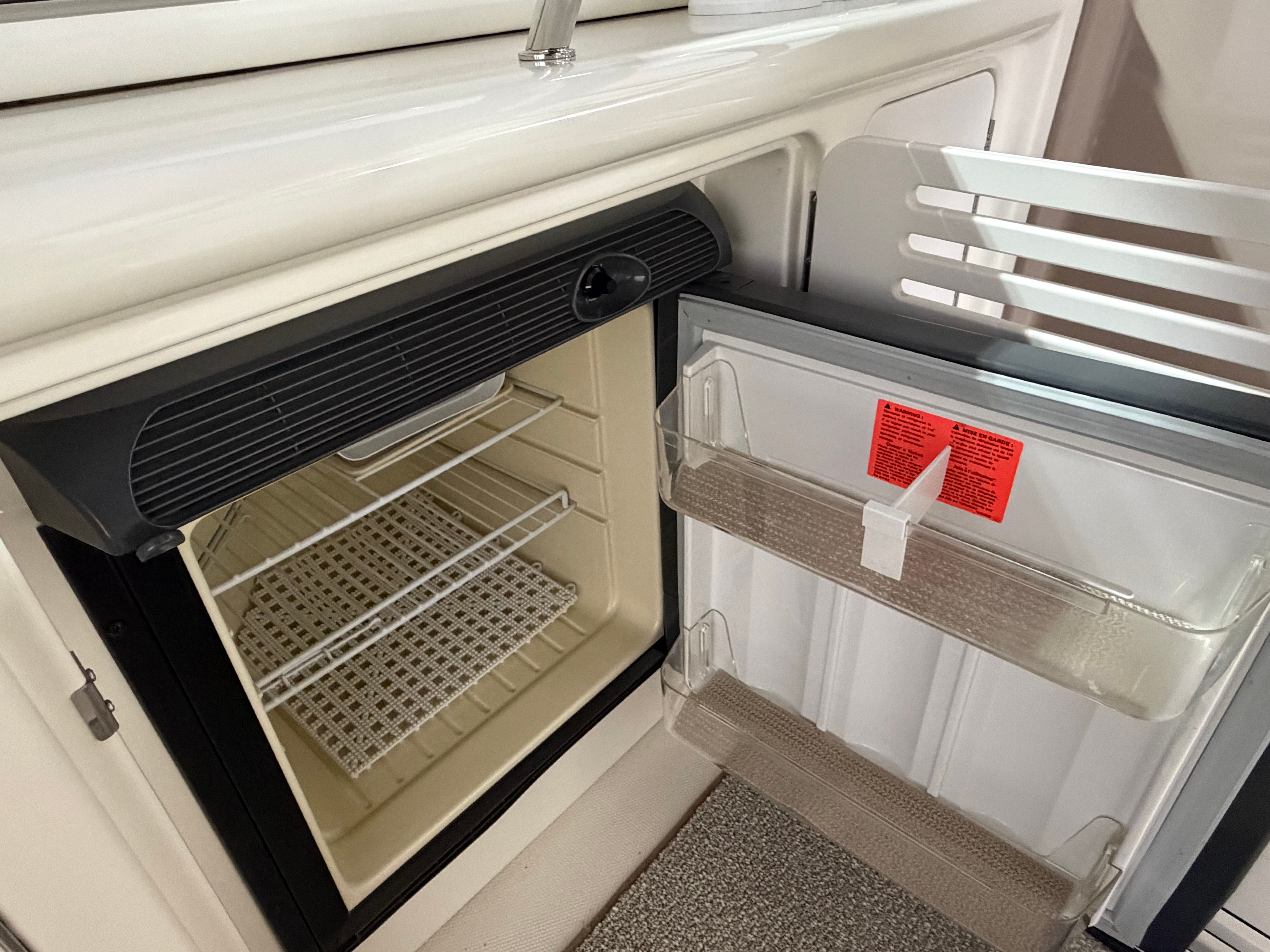 2005 Sea Ray 360 SUNDANCER Image Thumbnail #9