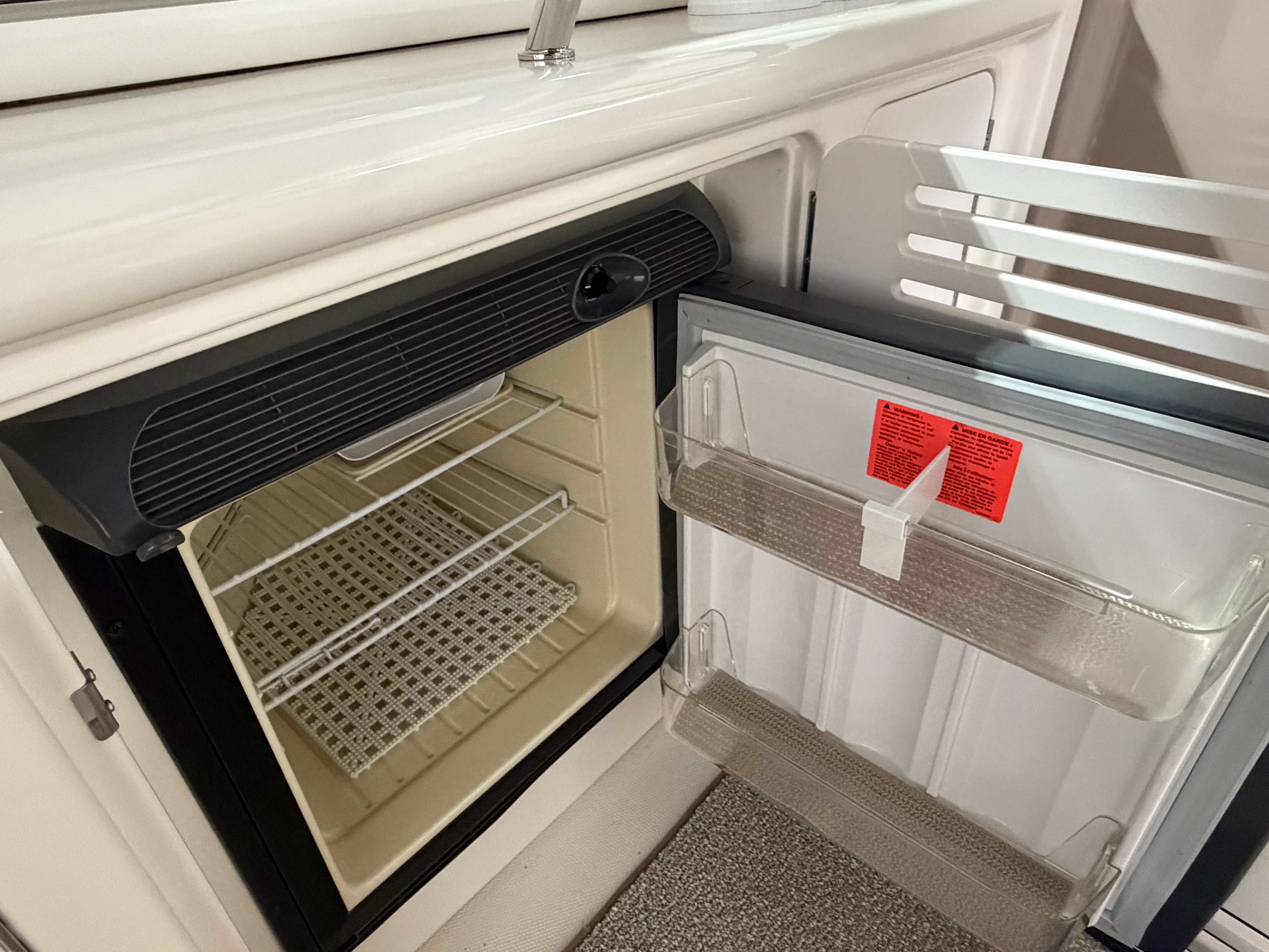 2005 Sea Ray 360 SUNDANCER Image Thumbnail #9