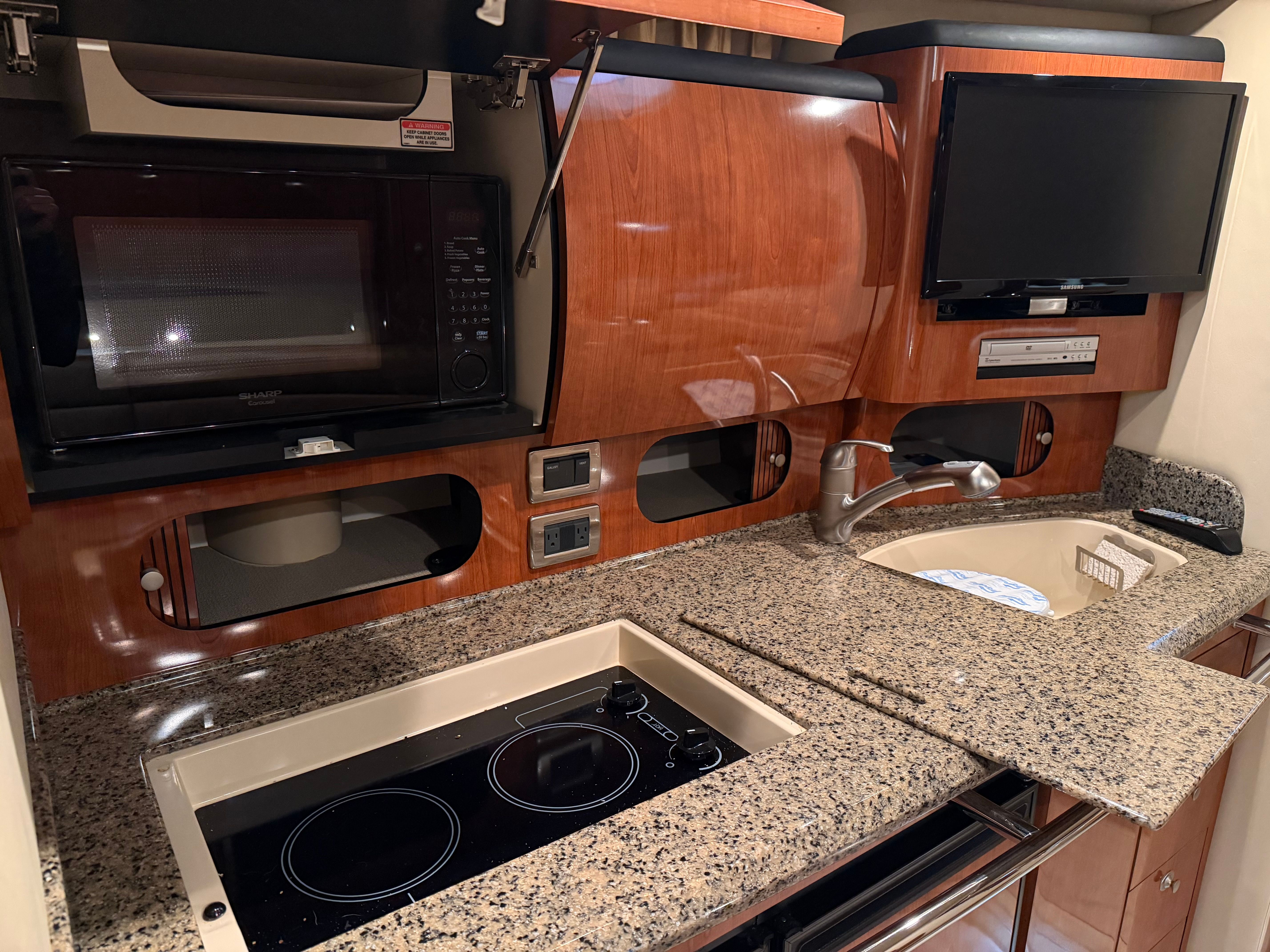 2005 Sea Ray 360 SUNDANCER Image Thumbnail #17