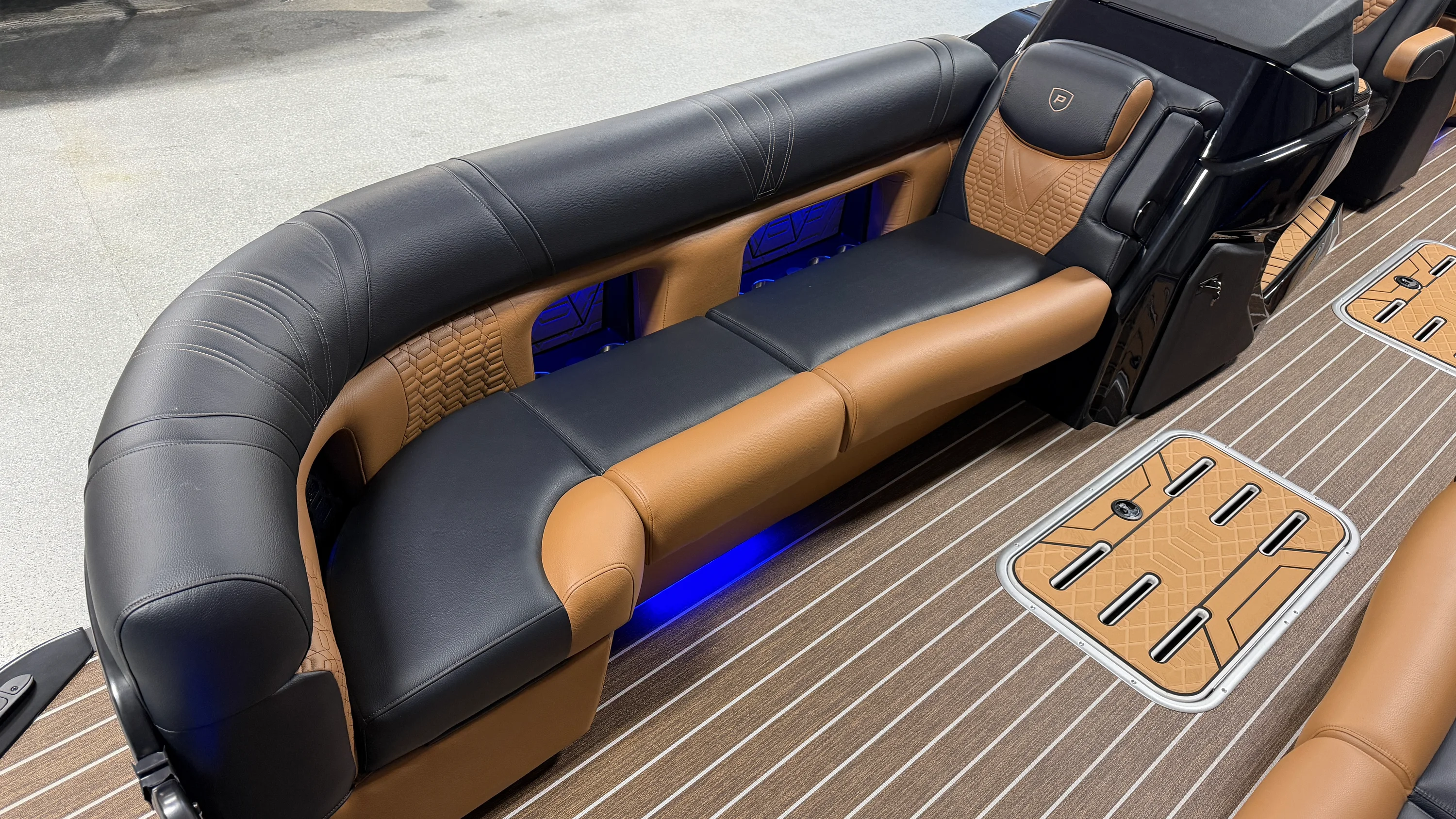 2026 Premier 250INTRIGUE Image Thumbnail #11