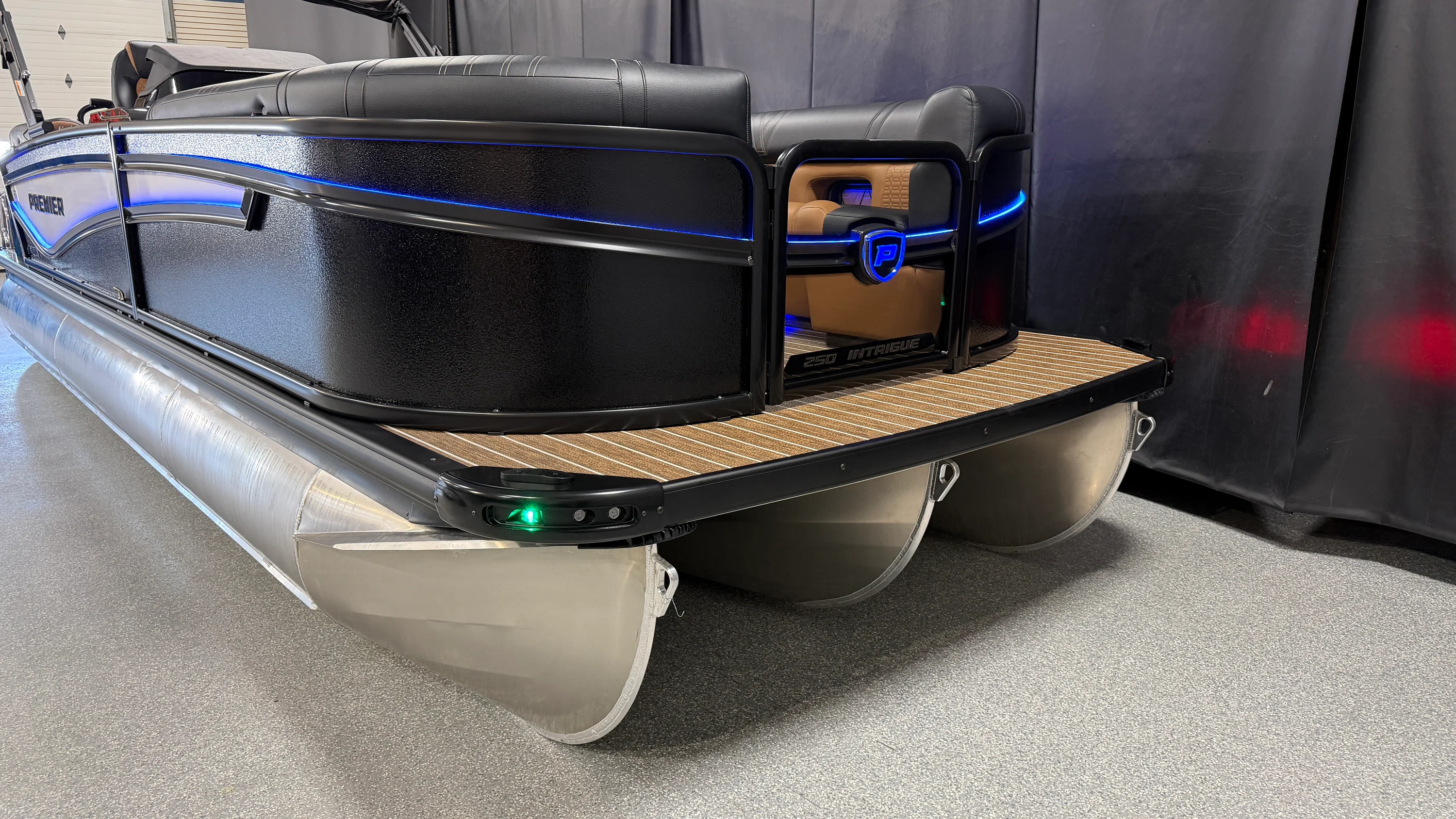 2026 Premier 250INTRIGUE Image Thumbnail #7