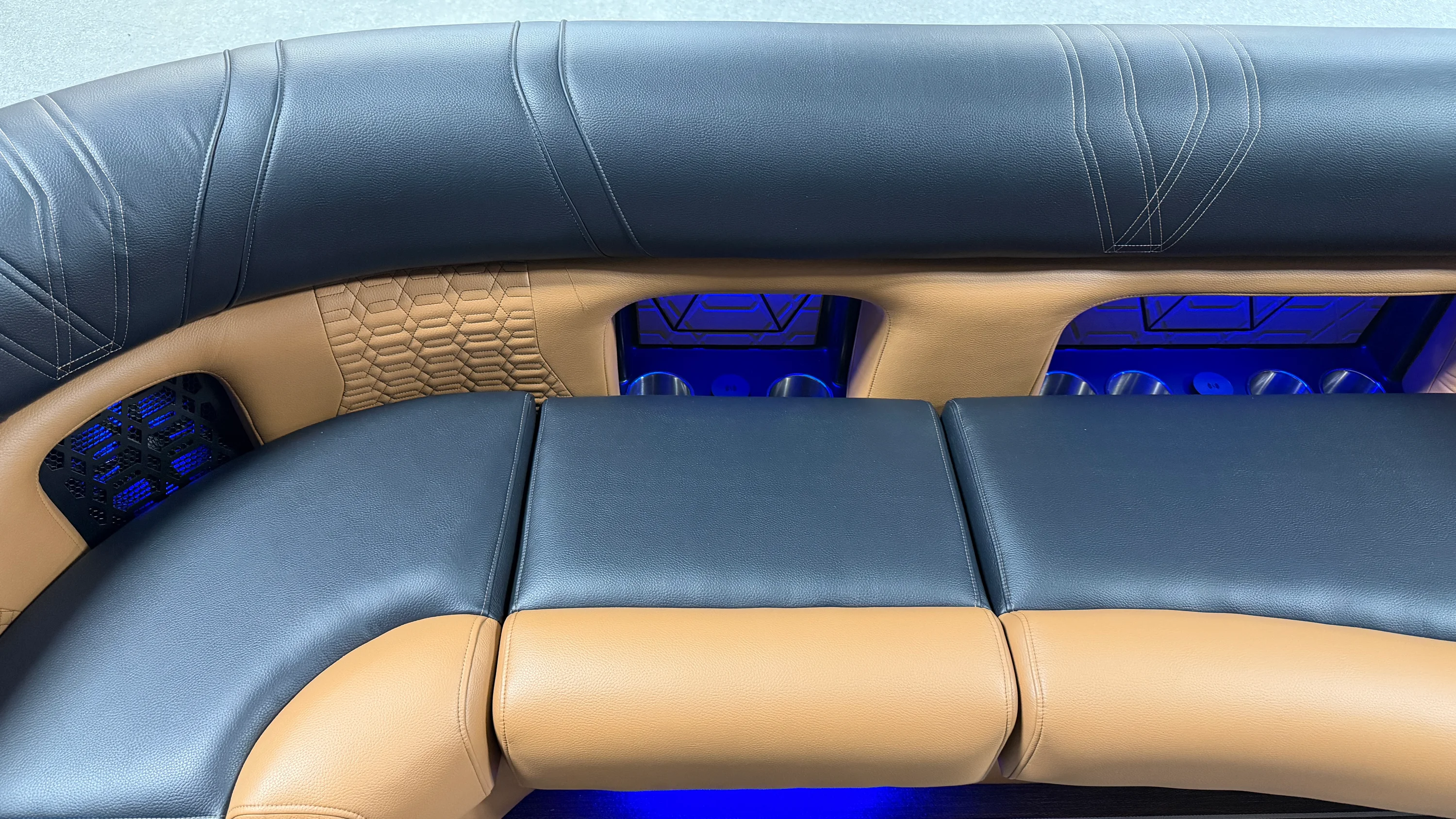 2026 Premier 250INTRIGUE Image Thumbnail #15