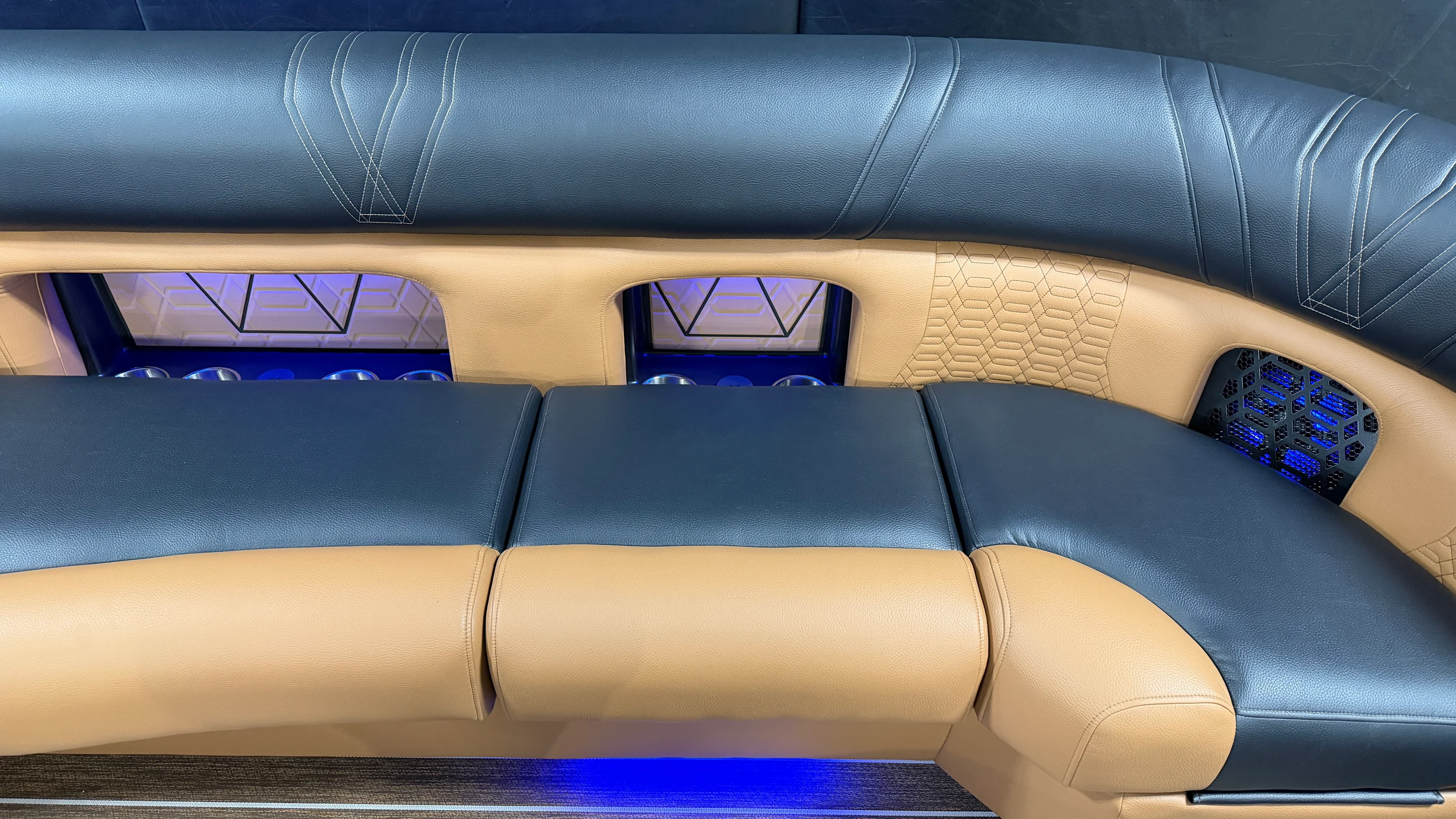 2026 Premier 250INTRIGUE Image Thumbnail #28