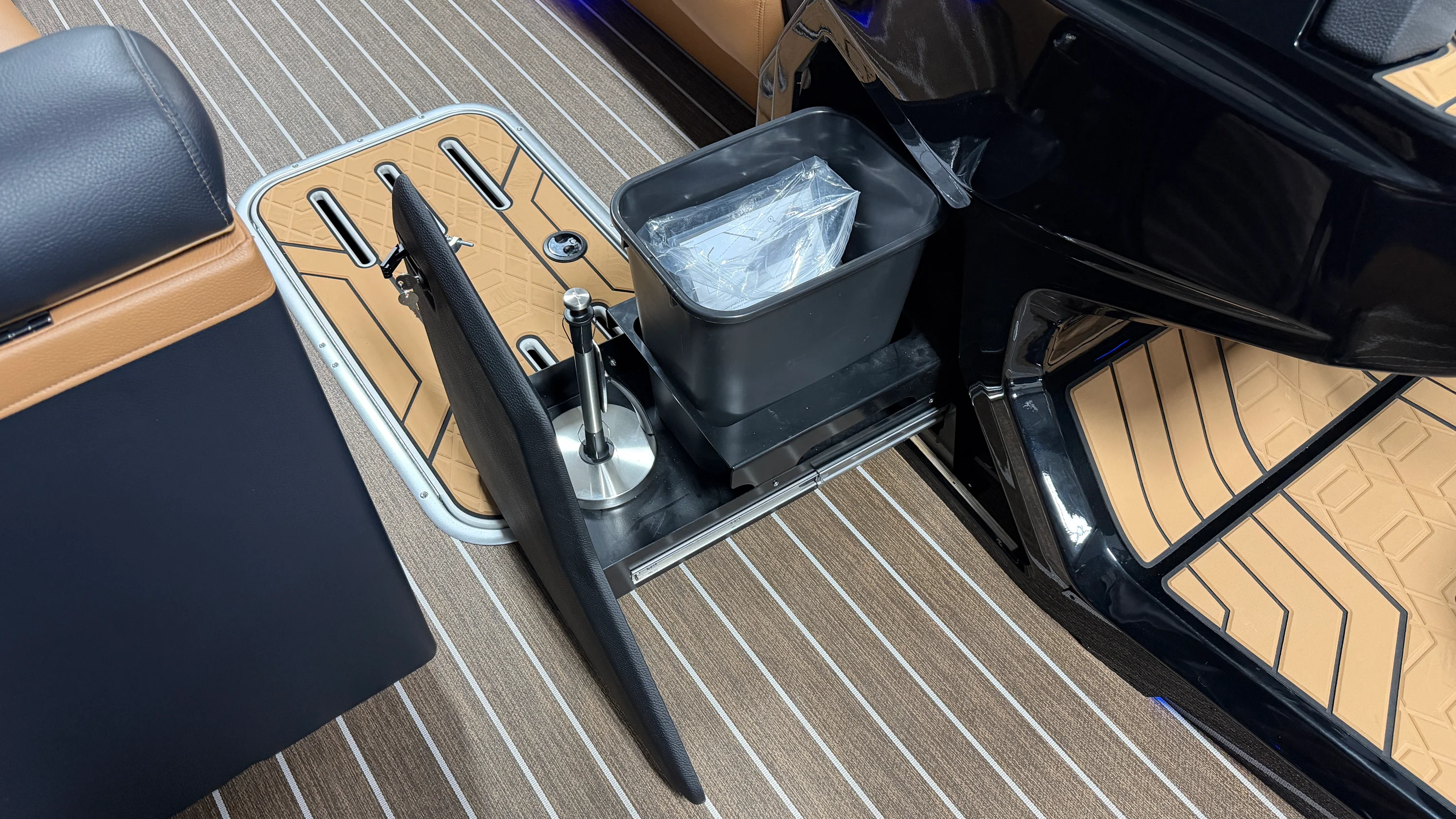 2026 Premier 250INTRIGUE Image Thumbnail #49