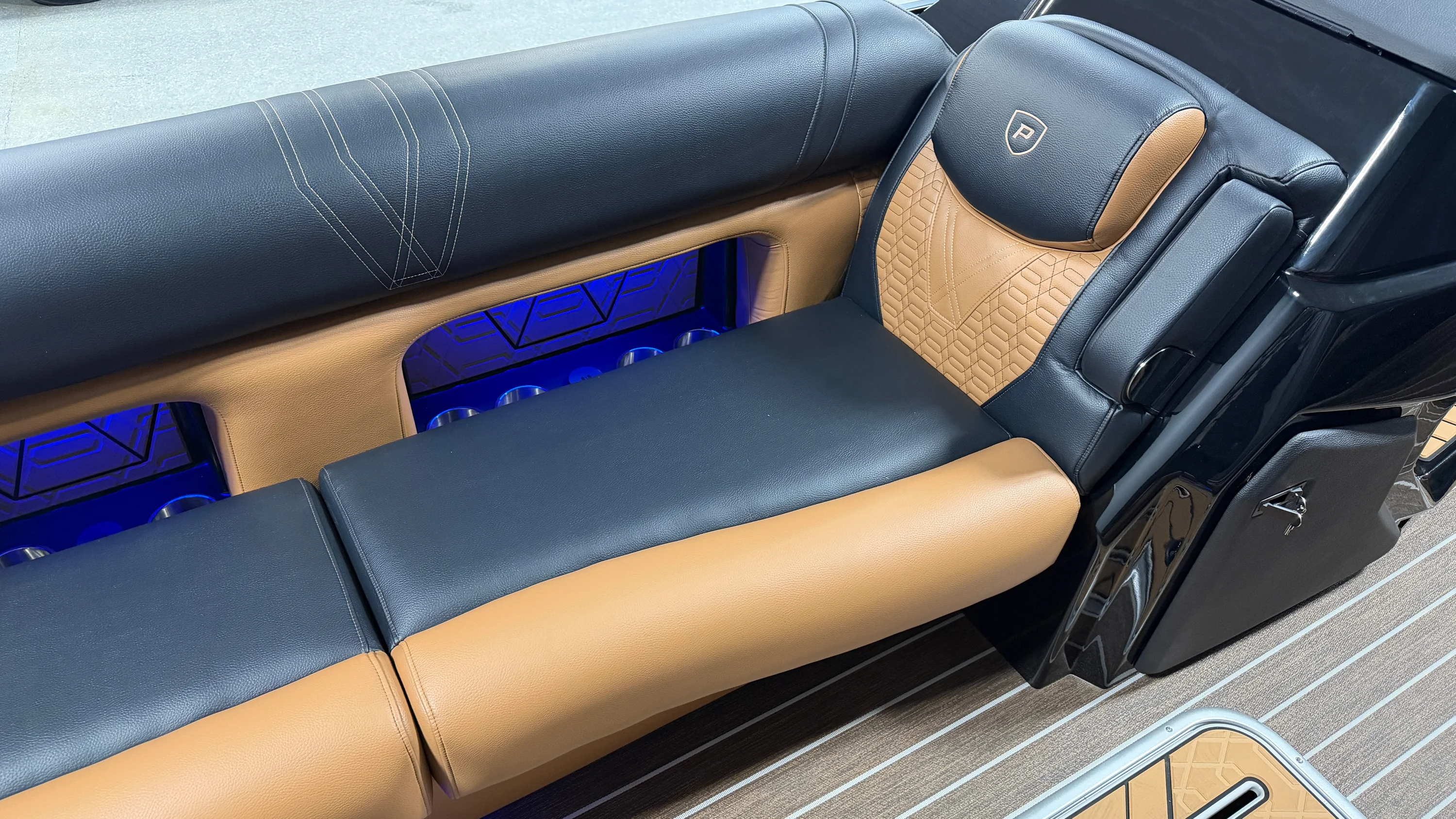 2026 Premier 250INTRIGUE Image Thumbnail #19