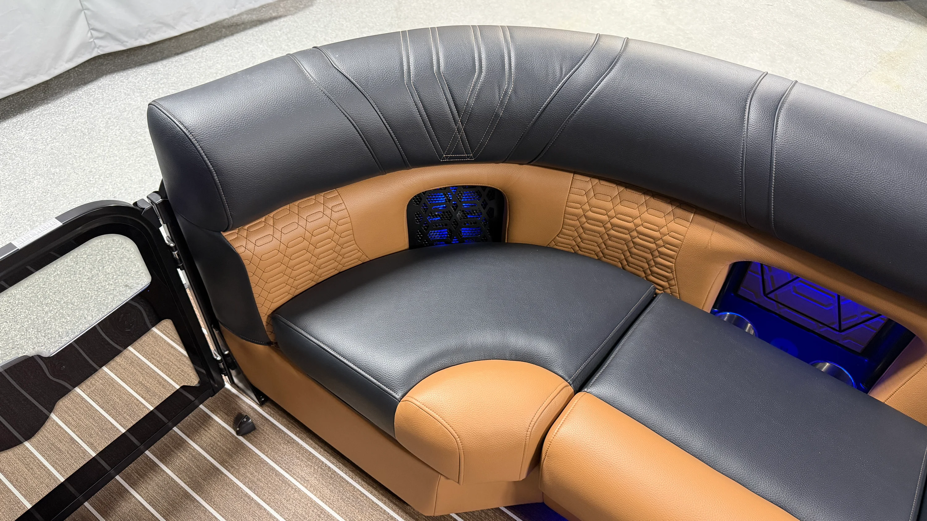 2026 Premier 250INTRIGUE Image Thumbnail #12