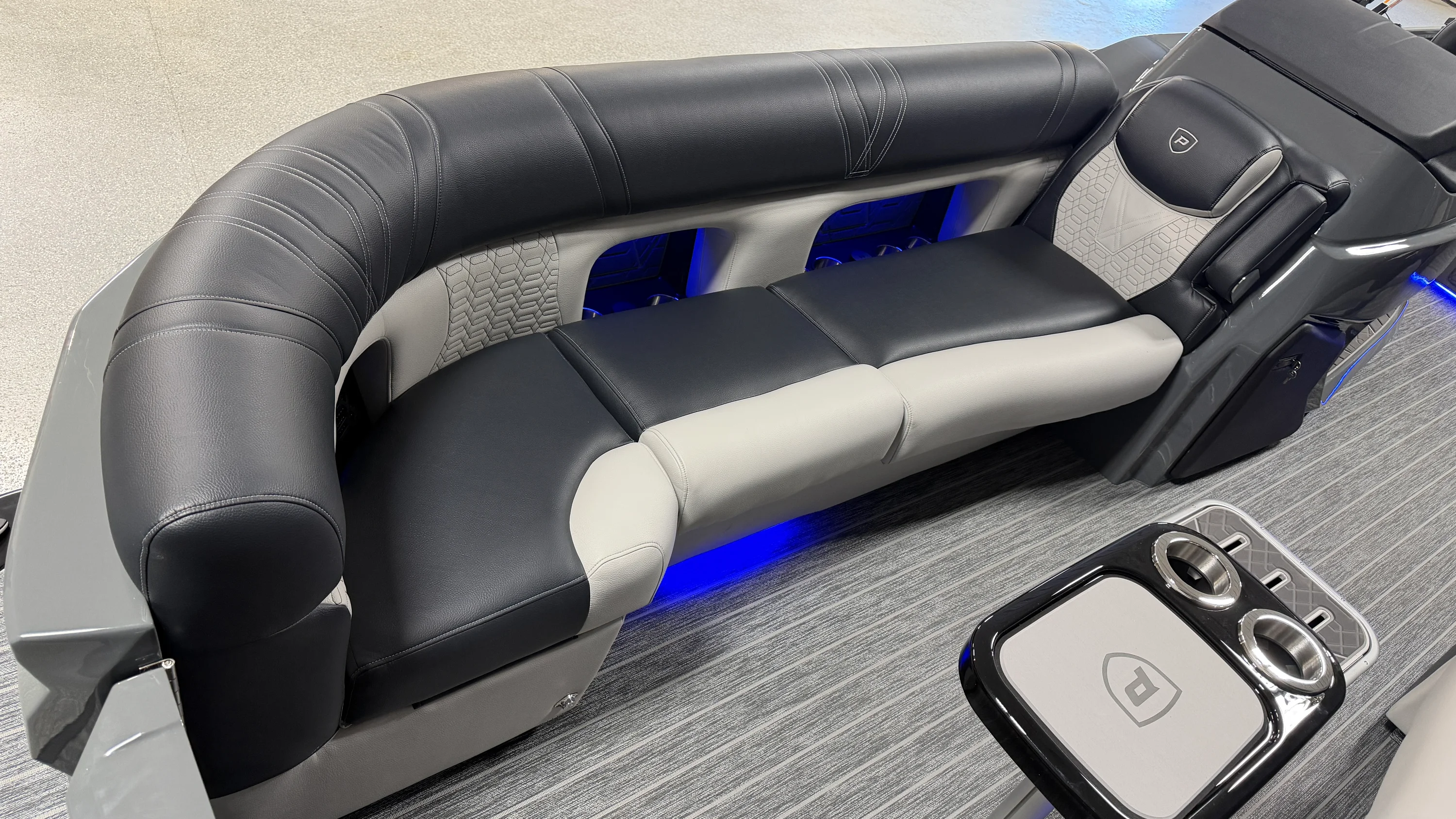 2026 Premier 250INTRIGUE Image Thumbnail #10