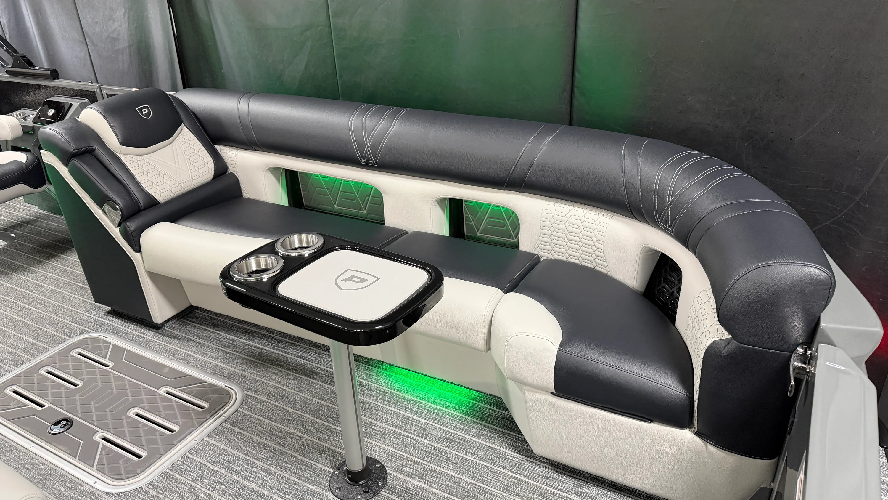 2026 Premier 250INTRIGUE Image Thumbnail #22